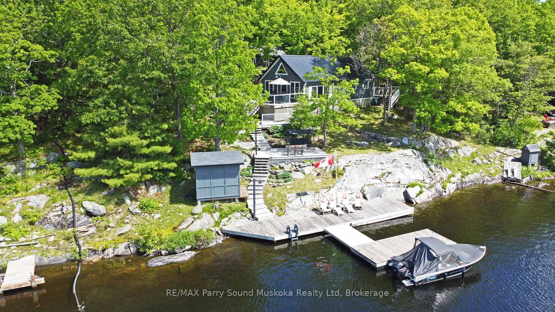 Photo 1 of 322 Healey Lake Way, The Archipelago, Archipelago South — HOMEH