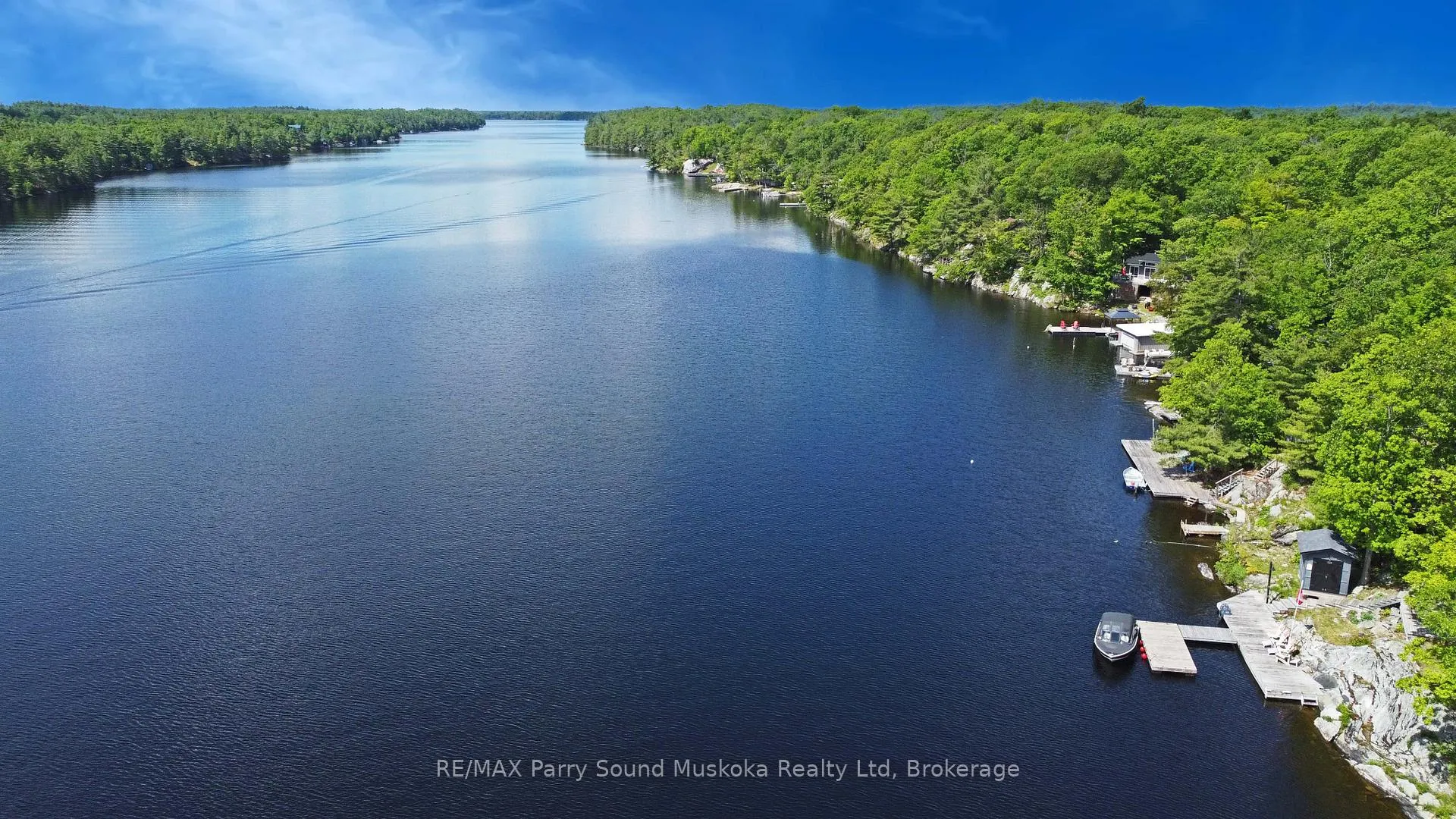 Photo 8 of 322 Healey Lake Way, The Archipelago, Archipelago South — HOMEH