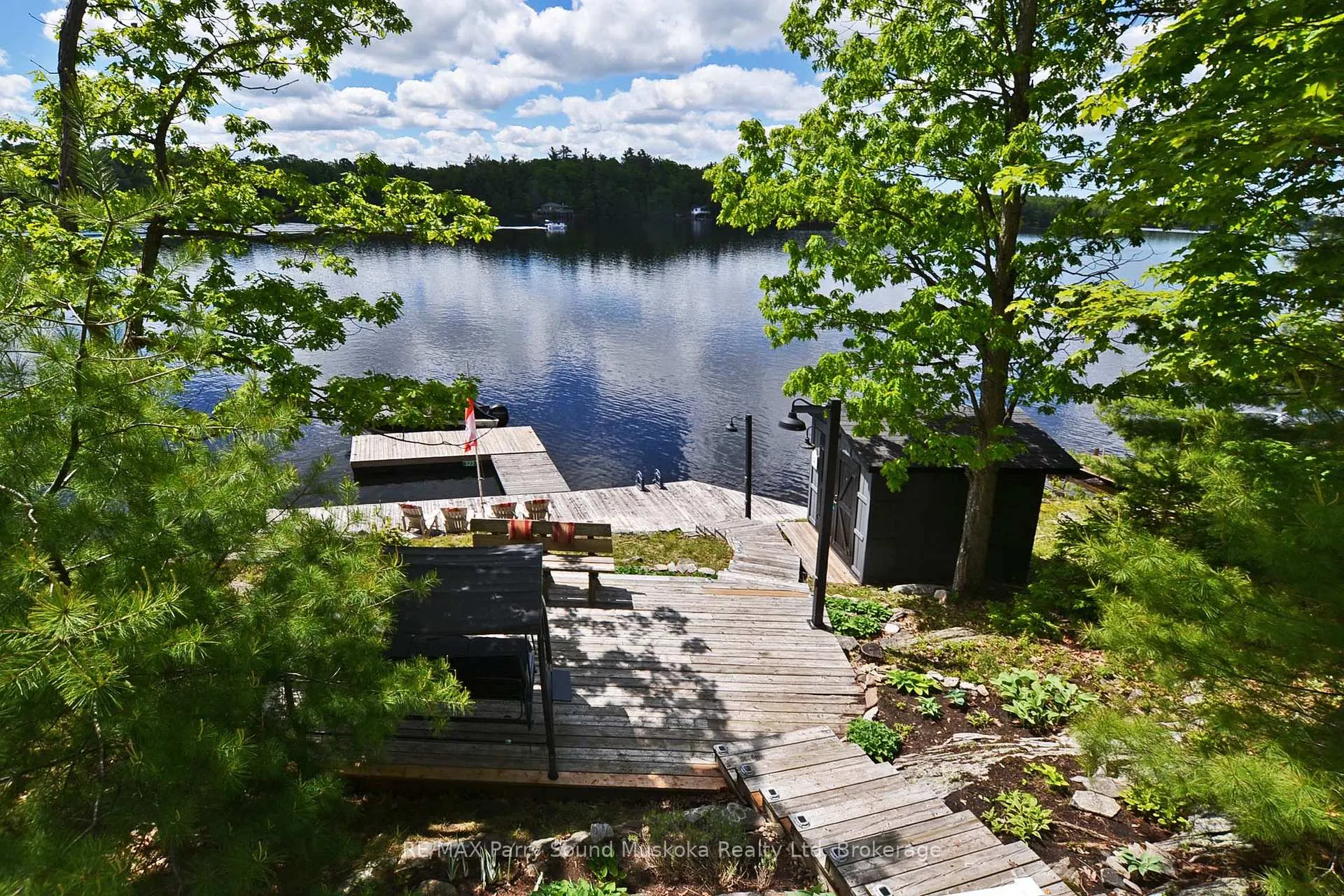 Photo 9 of 322 Healey Lake Way, The Archipelago, Archipelago South — HOMEH