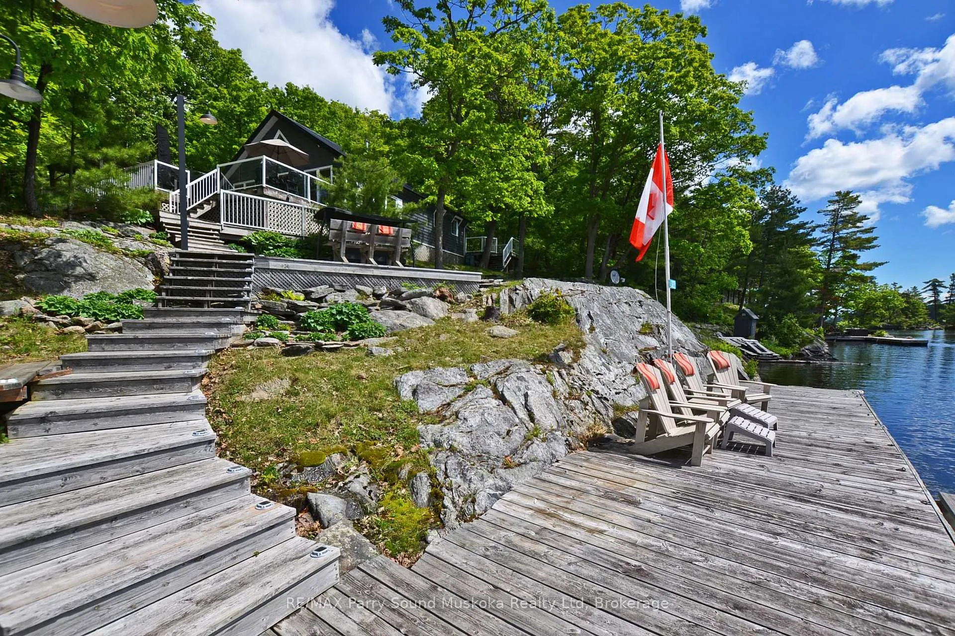 Photo 10 of 322 Healey Lake Way, The Archipelago, Archipelago South — HOMEH