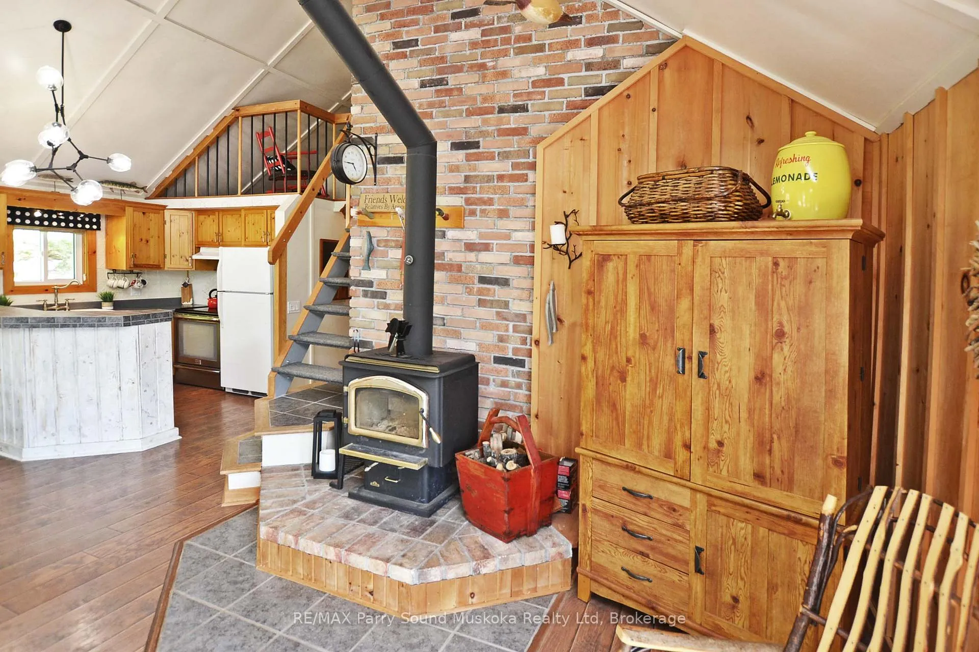 Photo 21 of 322 Healey Lake Way, The Archipelago, Archipelago South — HOMEH
