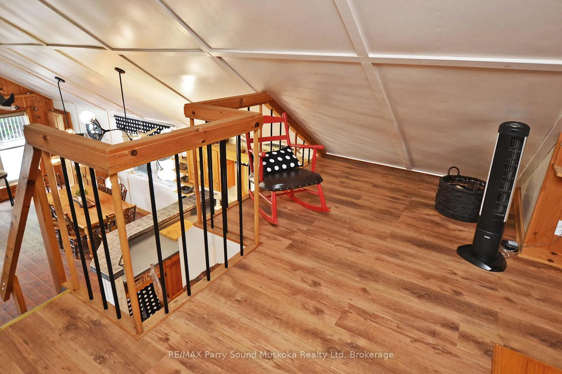 Photo 32 of 322 Healey Lake Way, The Archipelago, Archipelago South — HOMEH