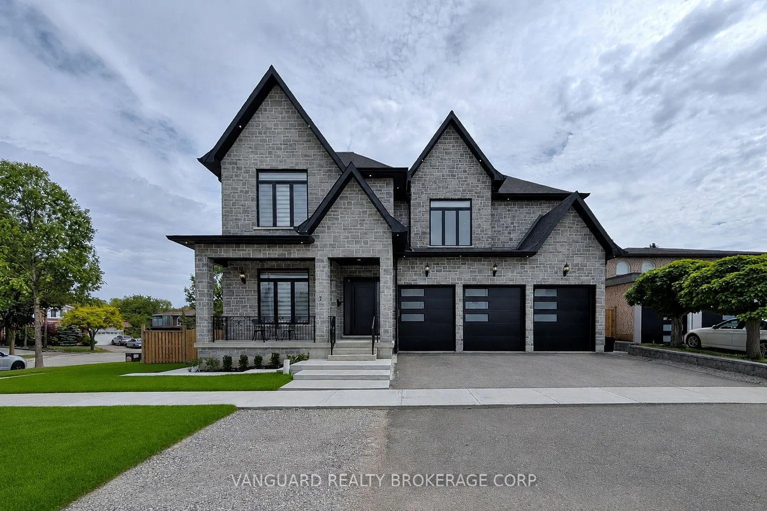 Photo 1 of 7 Houston Road, Vaughan, West Woodbridge — HOMEH