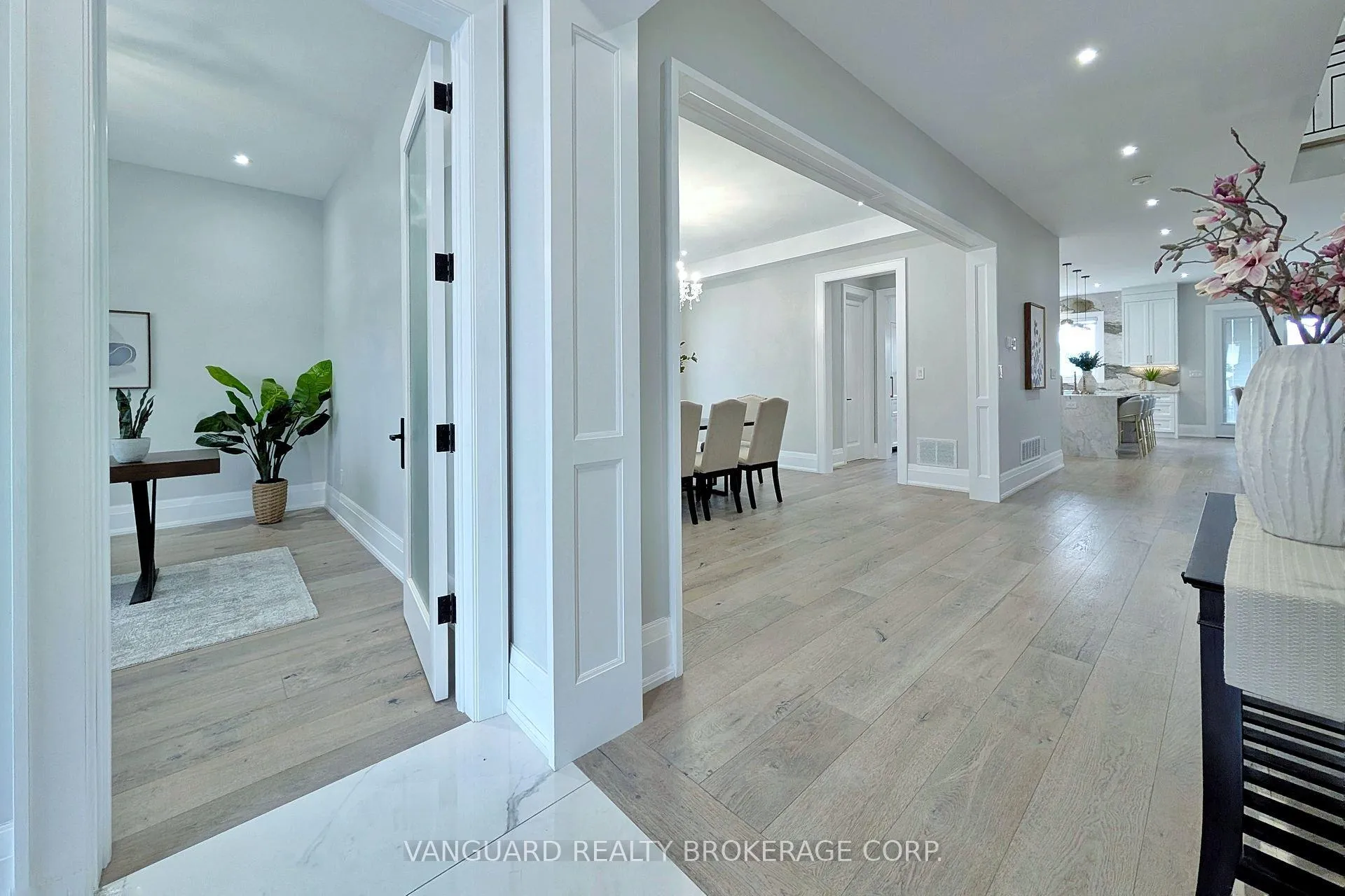 Photo 4 of 7 Houston Road, Vaughan, West Woodbridge — HOMEH
