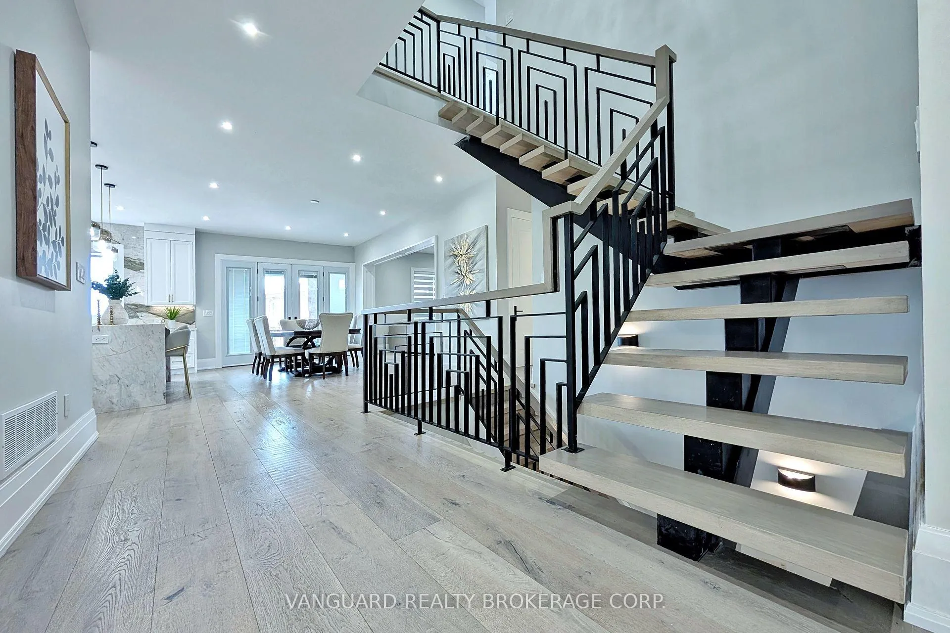 Photo 10 of 7 Houston Road, Vaughan, West Woodbridge — HOMEH
