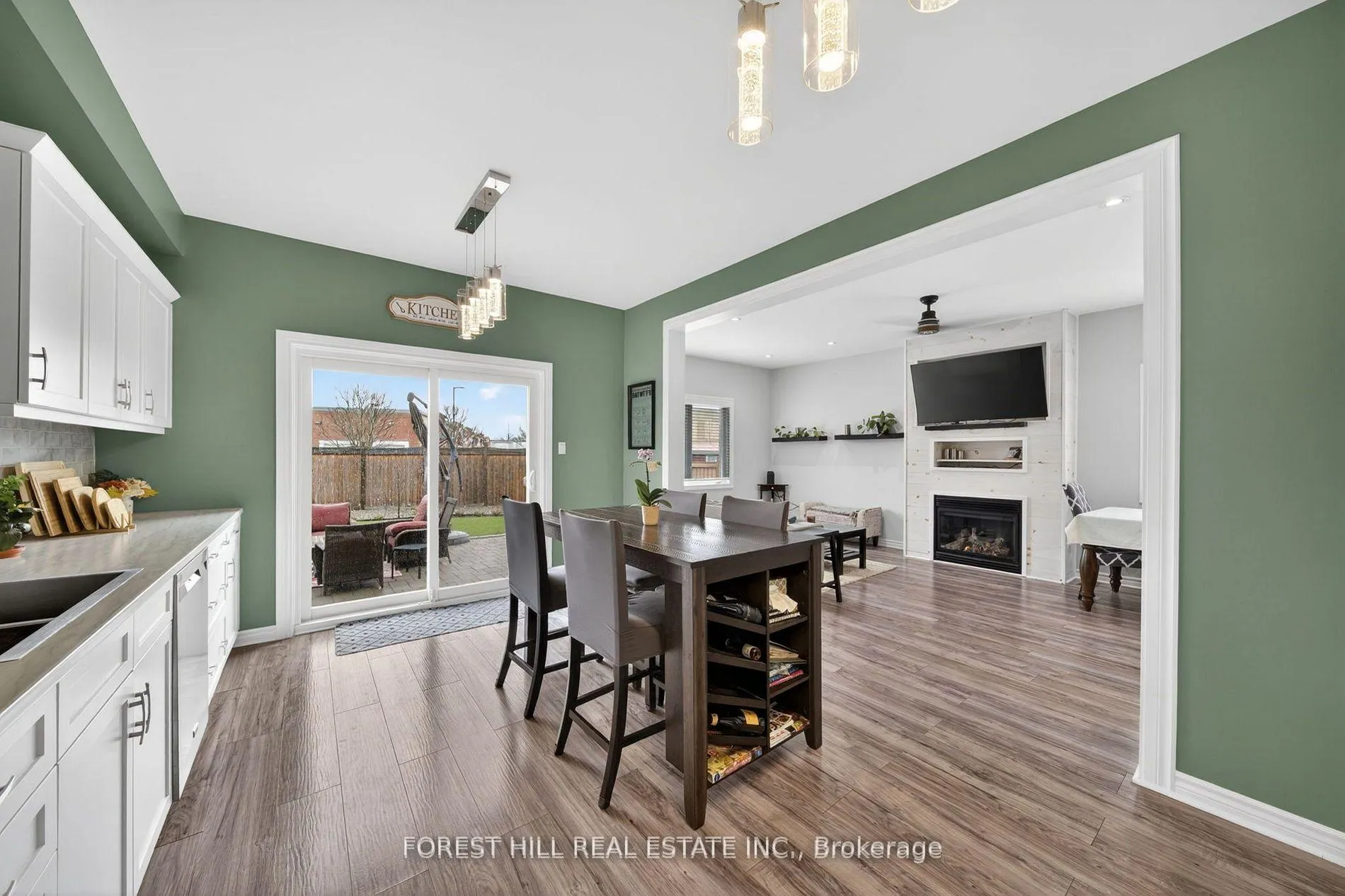 Photo 17 of 18 Dresden Court, Georgina, Keswick North — HOMEH
