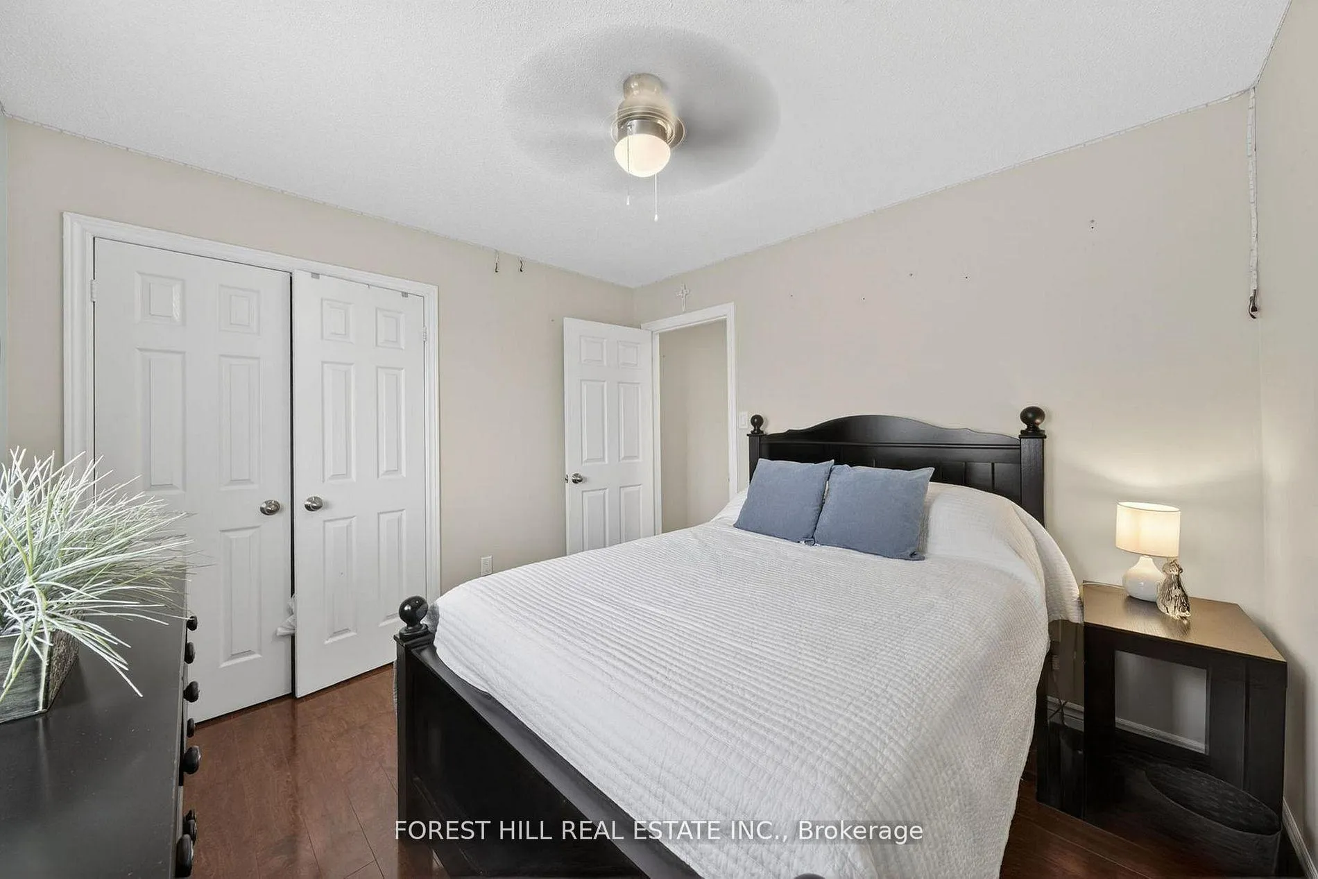 Photo 24 of 18 Dresden Court, Georgina, Keswick North — HOMEH