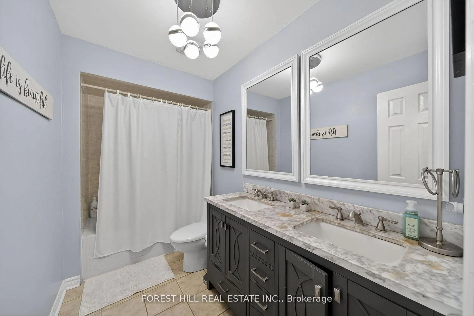 Photo 25 of 18 Dresden Court, Georgina, Keswick North — HOMEH