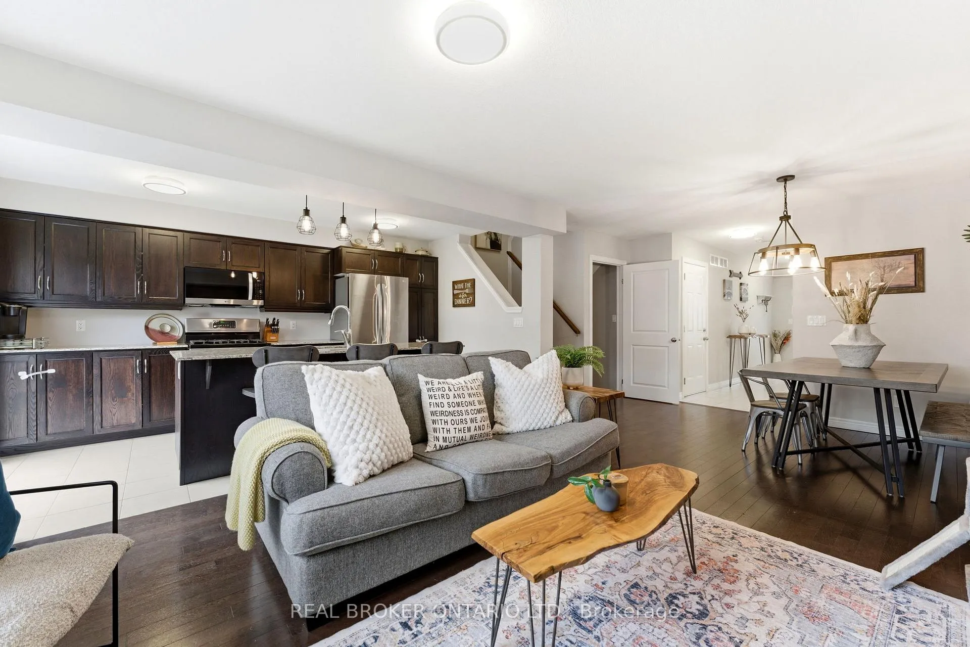 Photo 7 of 6 Freer Drive, North Dumfries — HOMEH