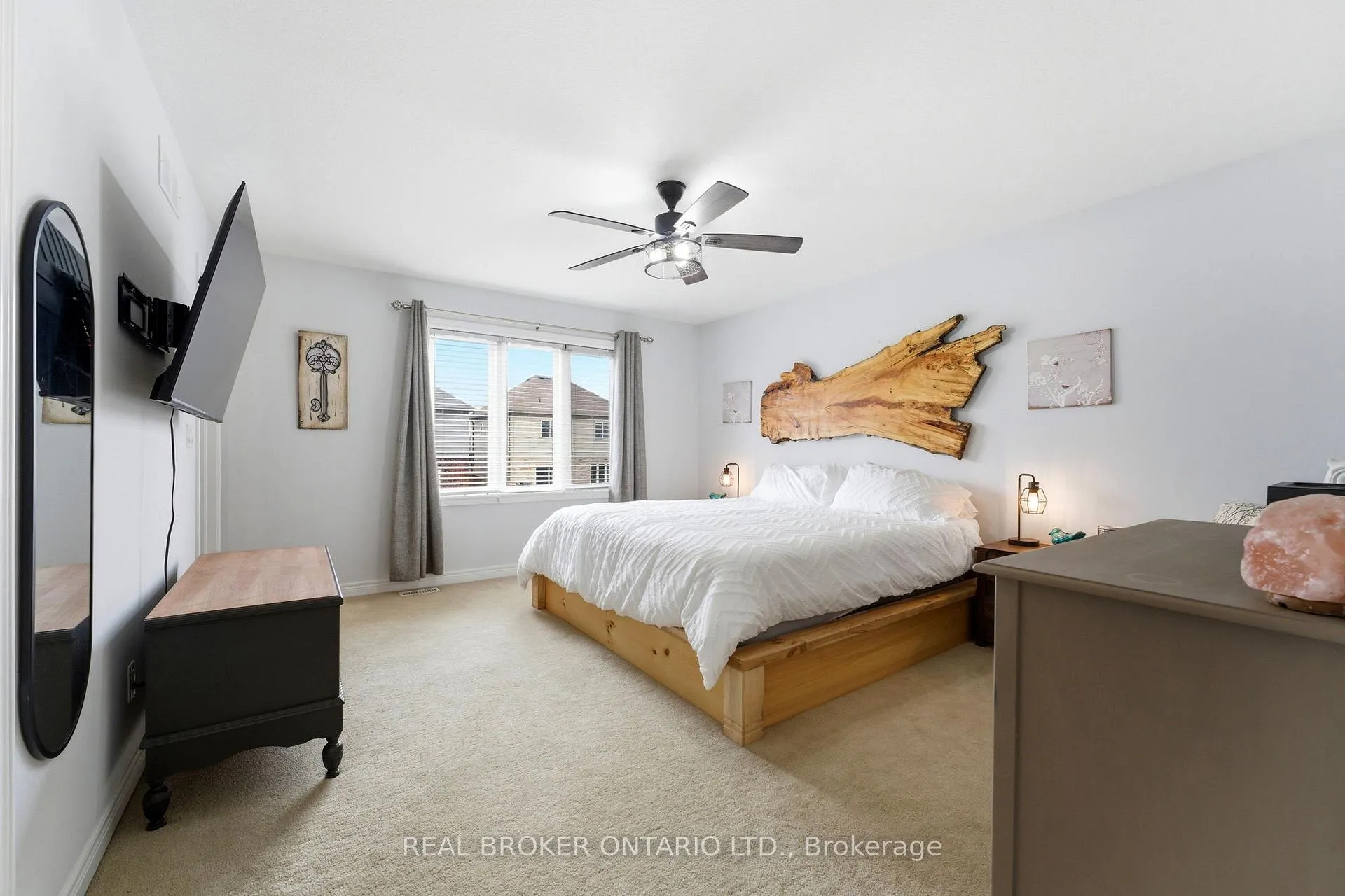 Photo 14 of 6 Freer Drive, North Dumfries — HOMEH