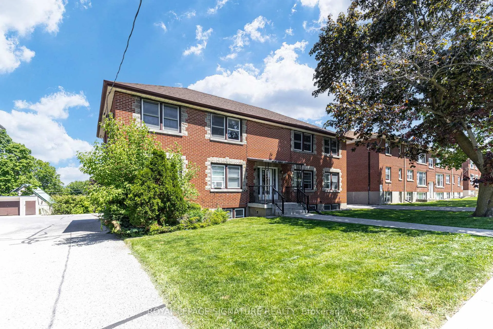 Photo 3 of Unit Unit #3, 855 Simcoe Street N, Oshawa, Centennial — HOMEH