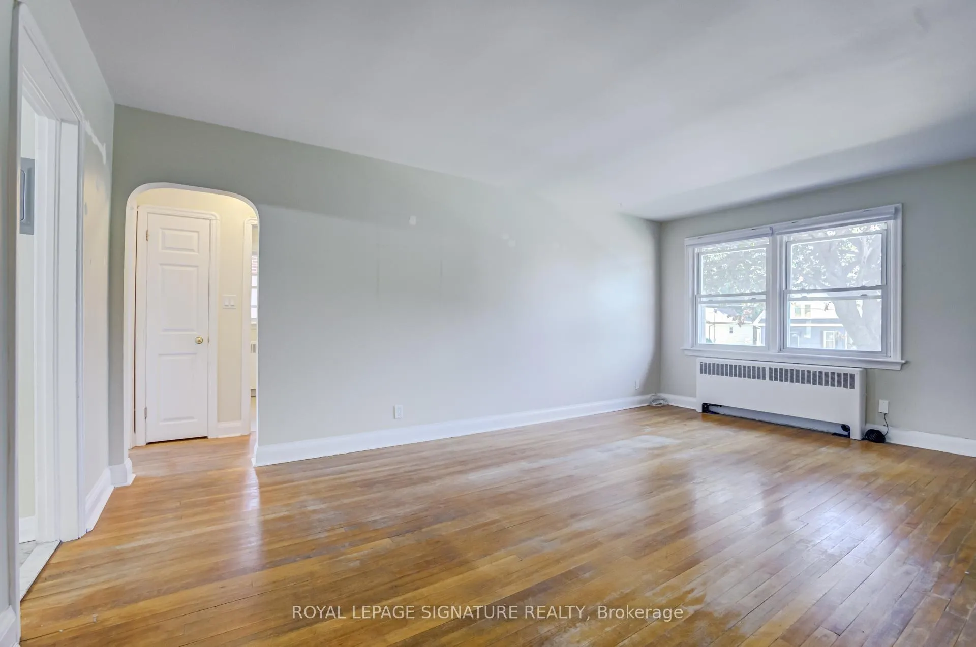 Photo 7 of Unit Unit #3, 855 Simcoe Street N, Oshawa, Centennial — HOMEH