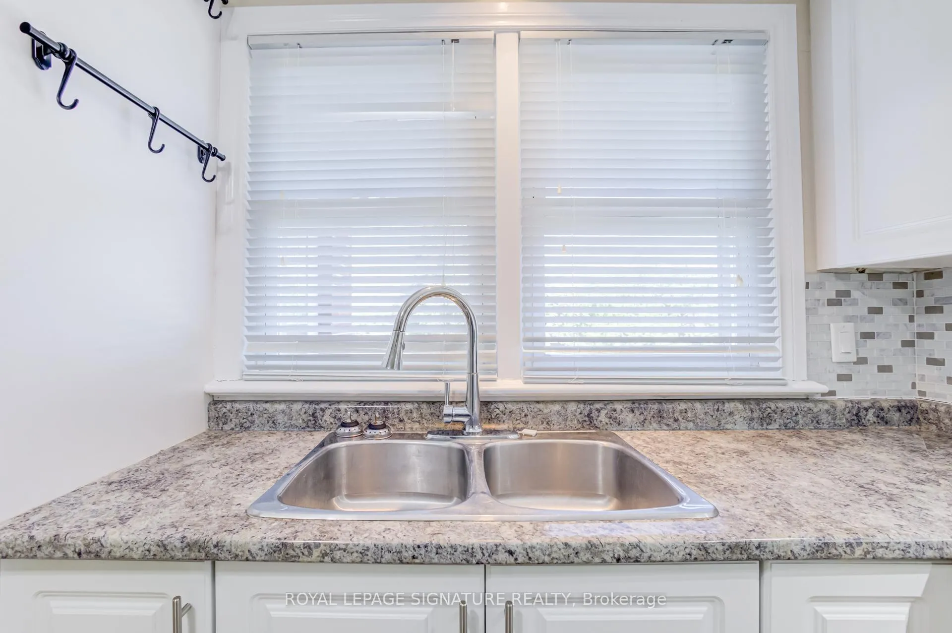 Photo 29 of Unit Unit #3, 855 Simcoe Street N, Oshawa, Centennial — HOMEH