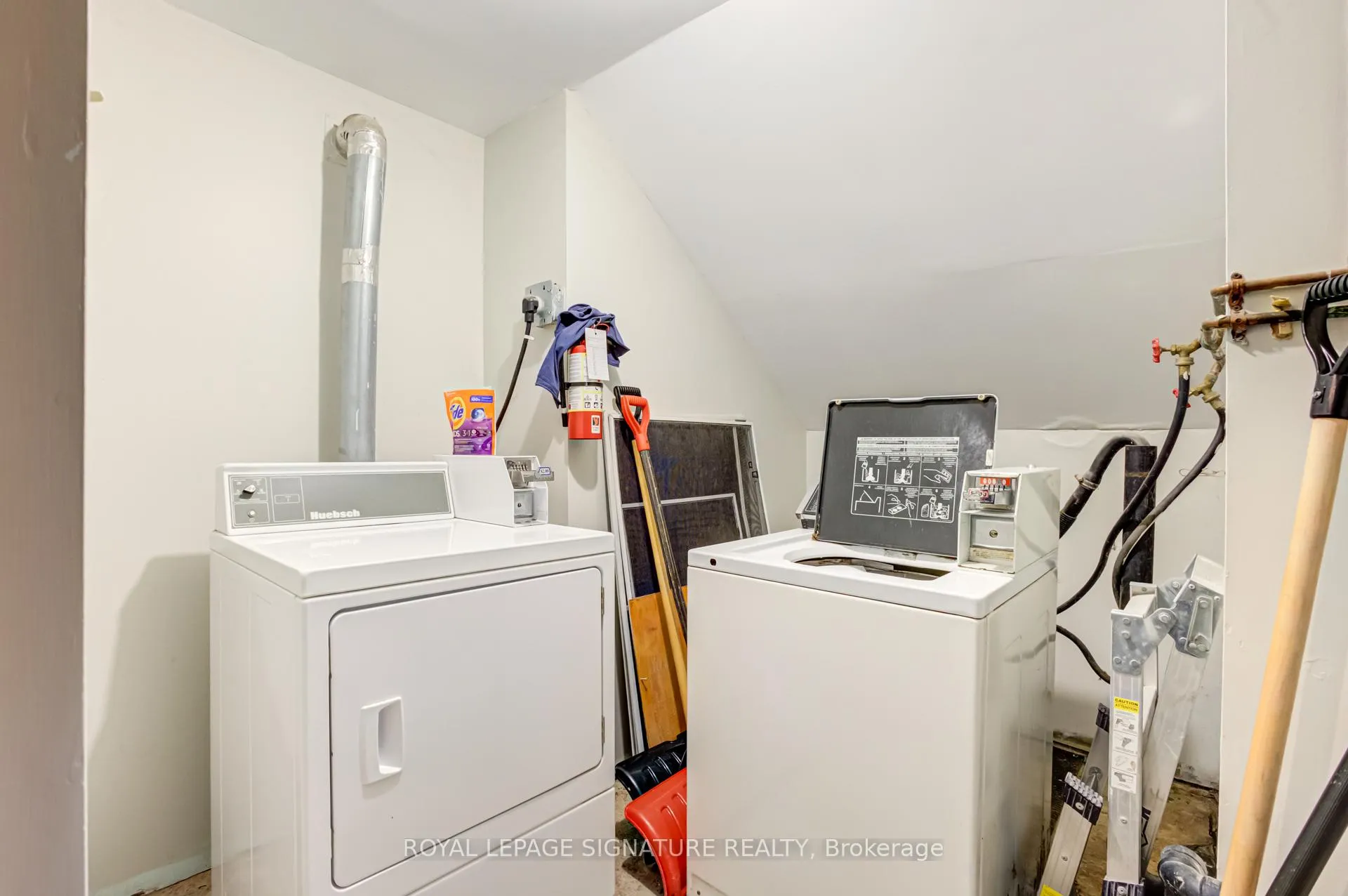 Photo 34 of Unit Unit #3, 855 Simcoe Street N, Oshawa, Centennial — HOMEH