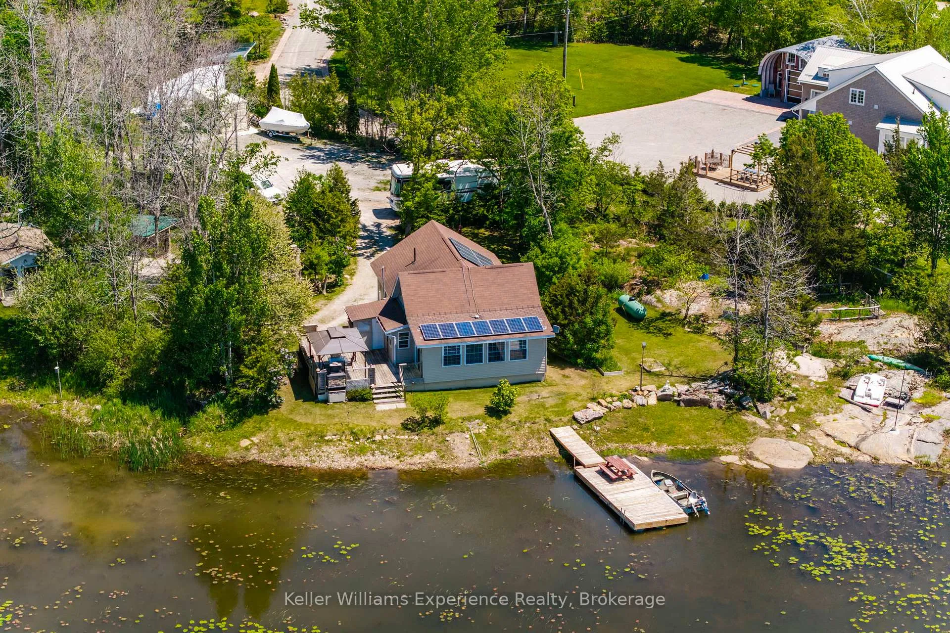 Photo 2 of 111 Evergreen Lane, Georgian Bay, Baxter — HOMEH
