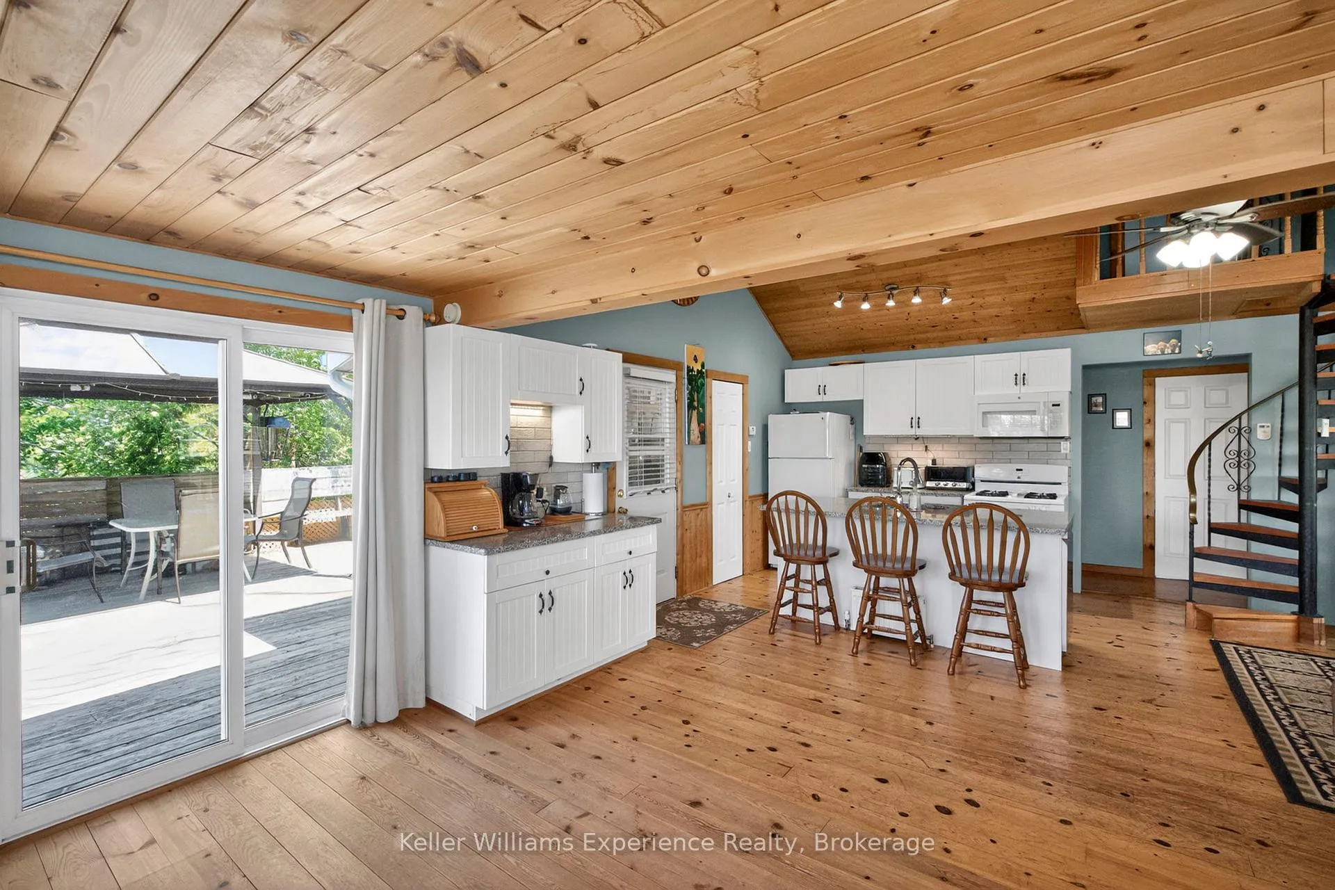 Photo 6 of 111 Evergreen Lane, Georgian Bay, Baxter — HOMEH