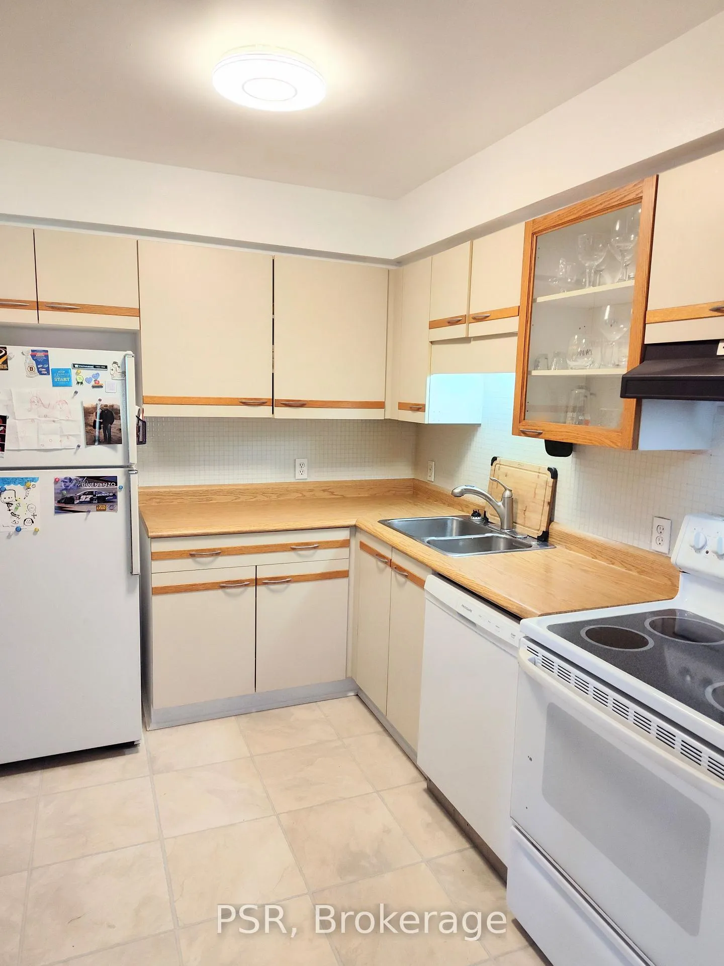 Photo 6 of 81 Brembel Street, Kitchener — HOMEH
