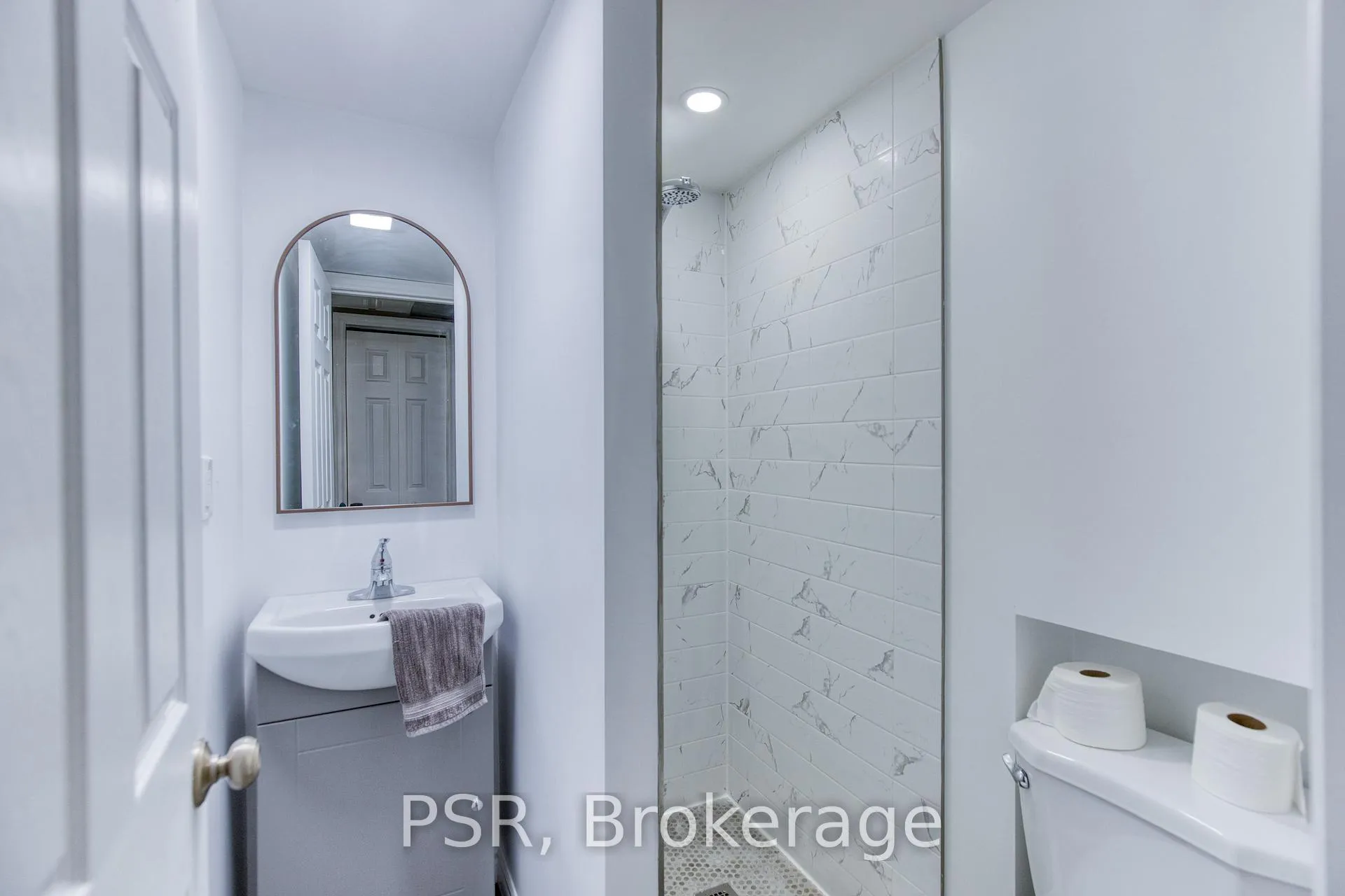 Photo 22 of 81 Brembel Street, Kitchener — HOMEH