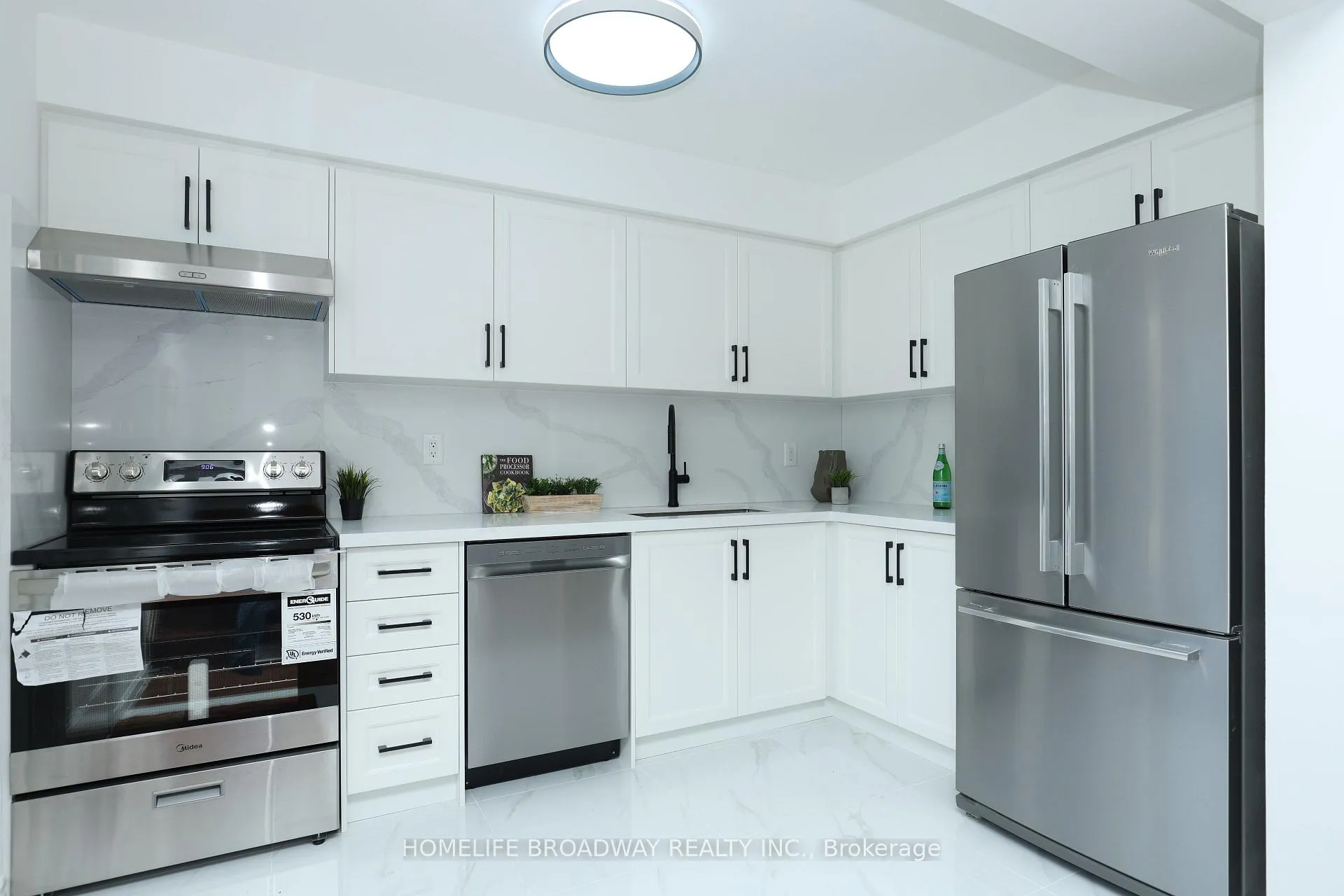 Photo 7 of 378 Bur Oak Avenue, Markham, Berczy — HOMEH