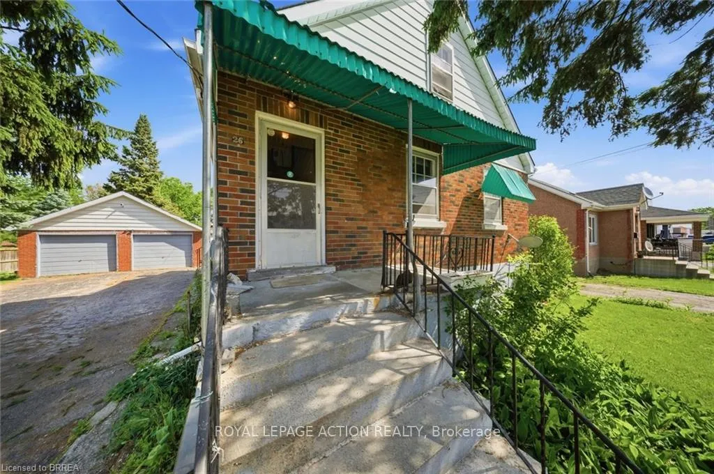 Photo 5 of 26 Alice Street, Brantford — HOMEH