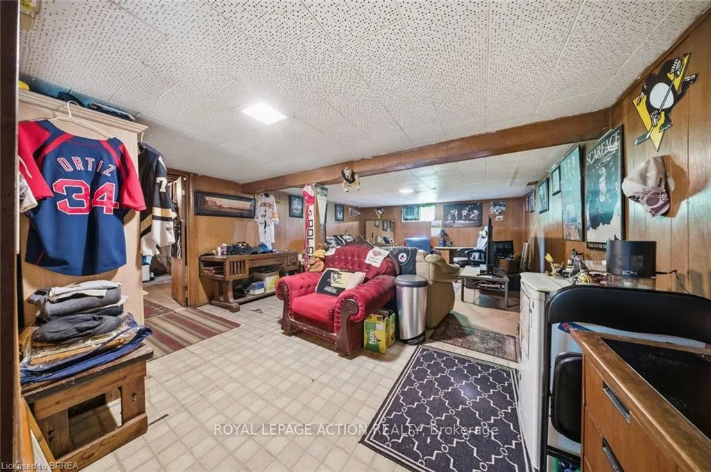 Photo 21 of 26 Alice Street, Brantford — HOMEH