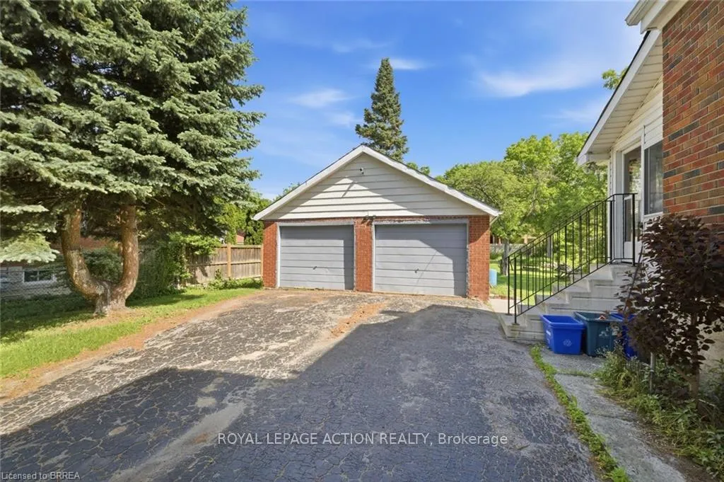 Photo 26 of 26 Alice Street, Brantford — HOMEH