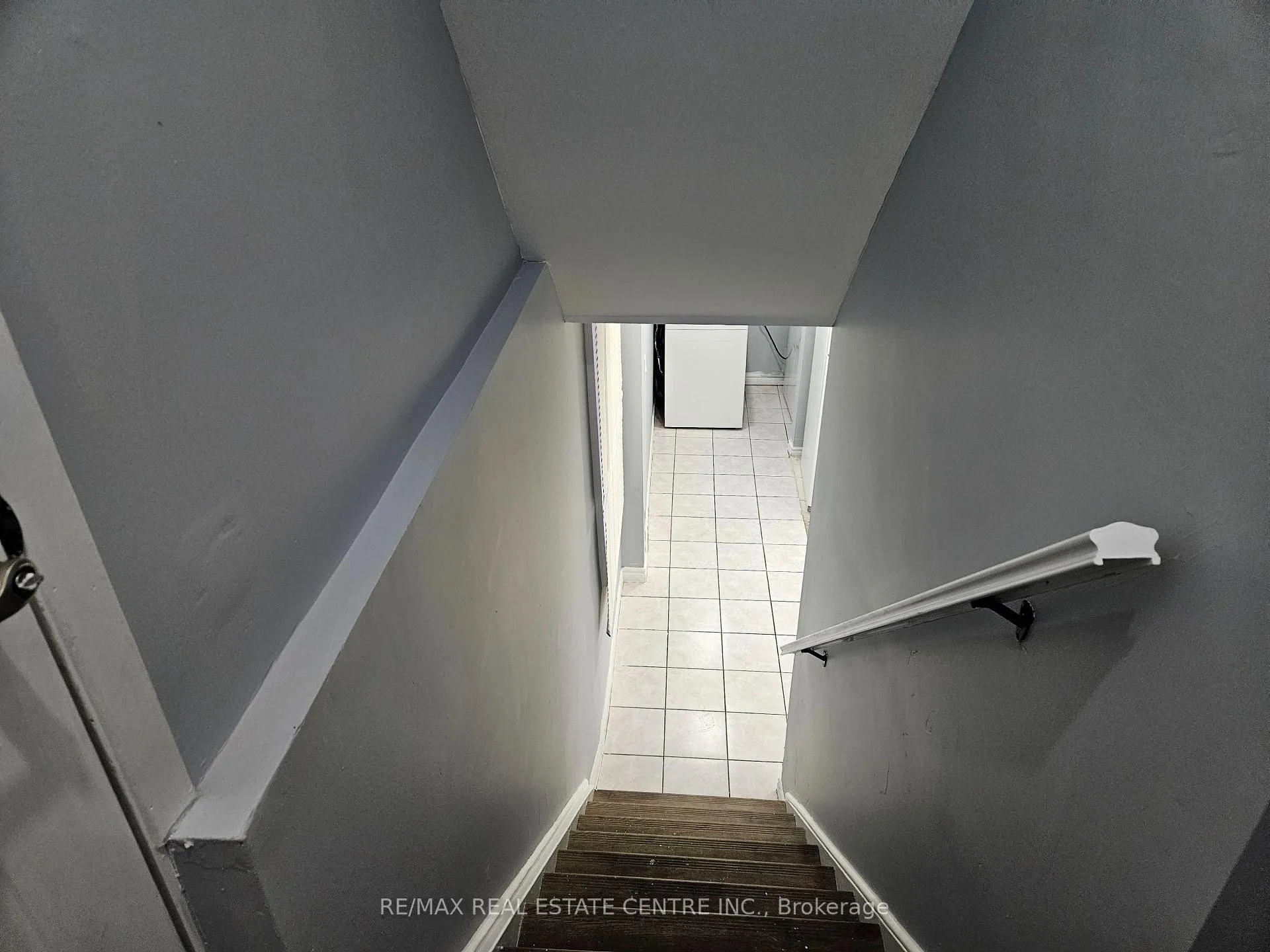 Photo 4 of Unit #Bsmt, 55 Tulip Drive, Brampton, Fletcher's Creek South — HOMEH