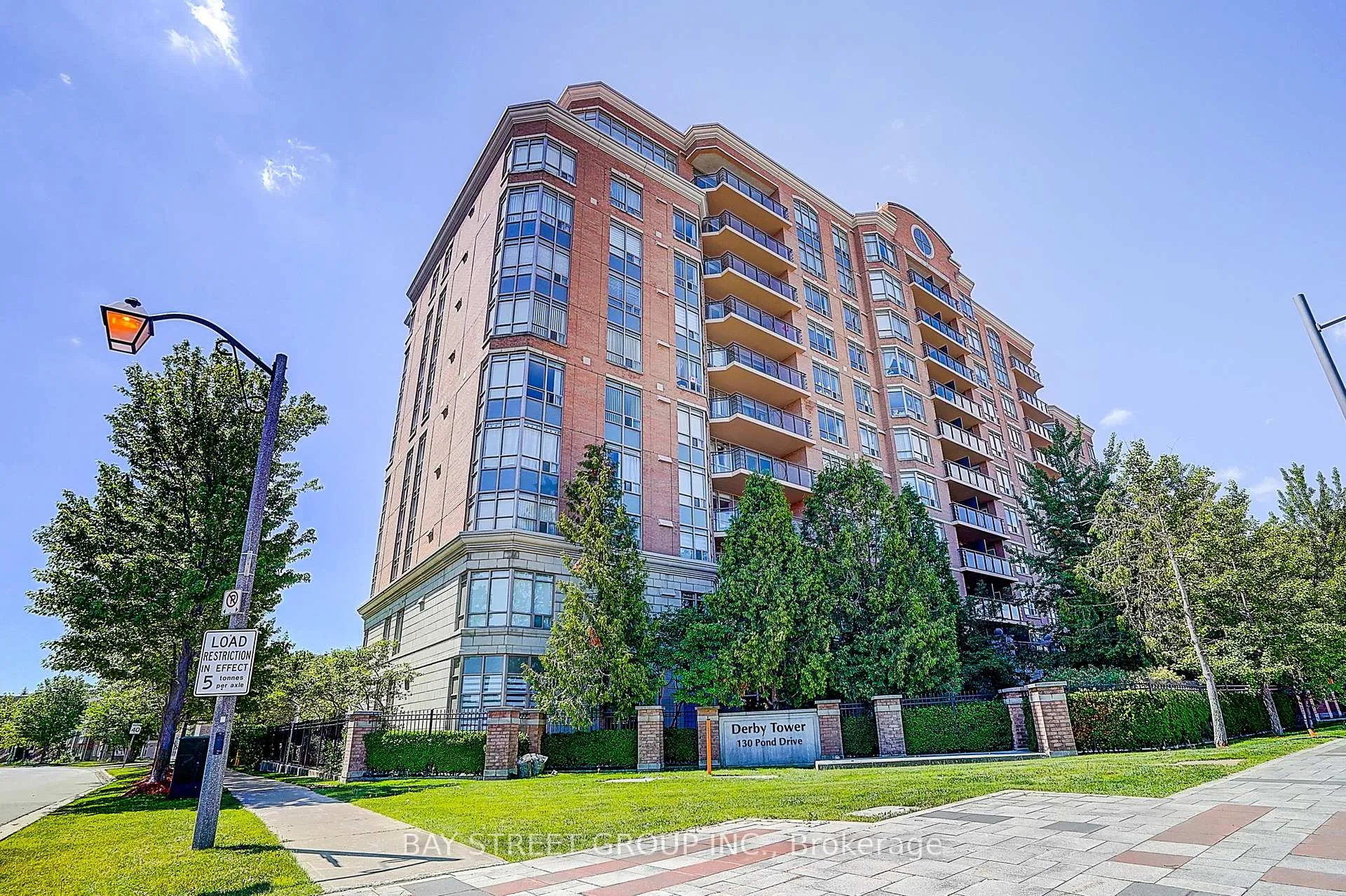 Photo 1 of Unit Lph3, 130 Pond Drive, Markham, Commerce Valley — HOMEH