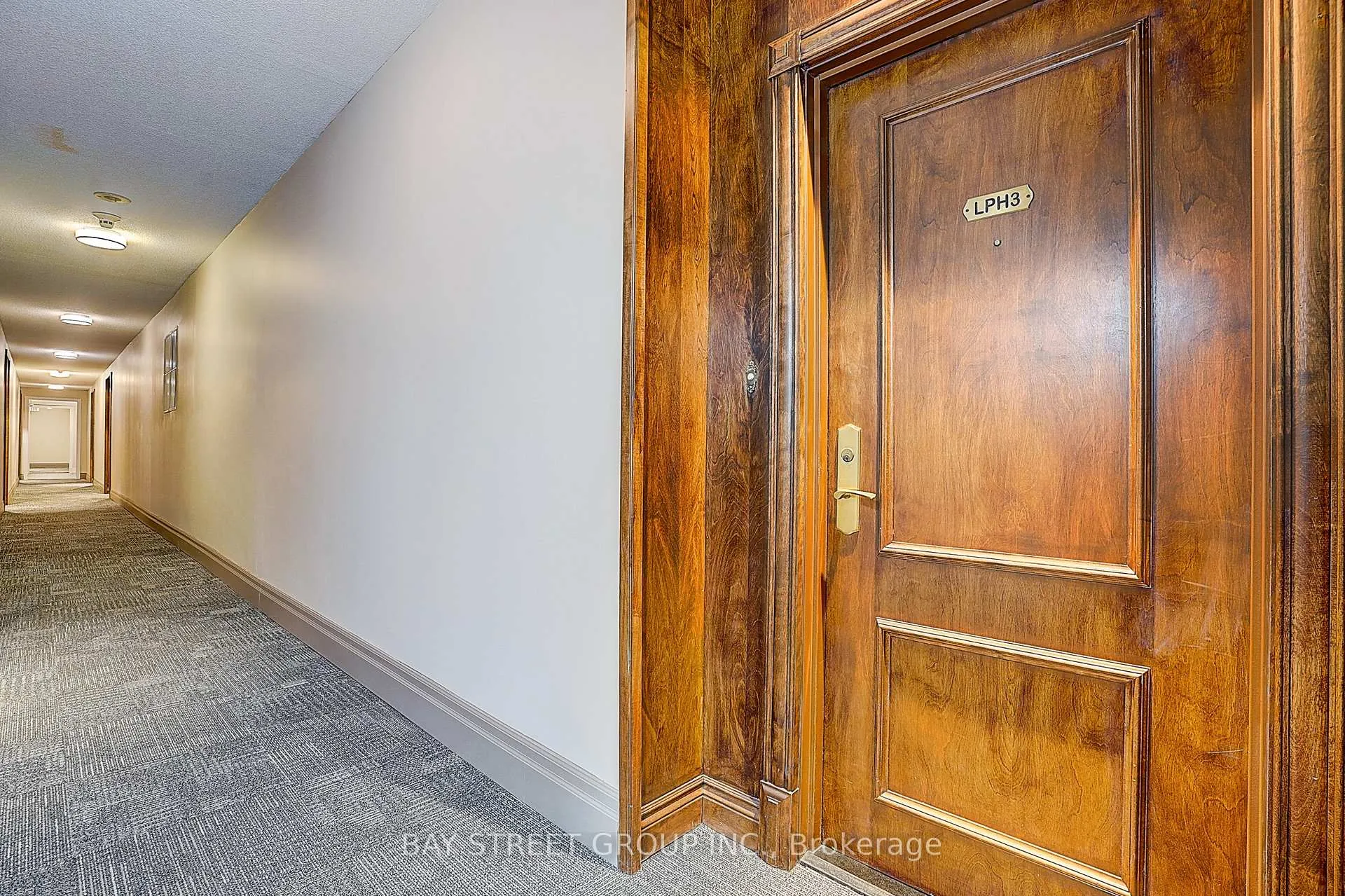 Photo 6 of Unit Lph3, 130 Pond Drive, Markham, Commerce Valley — HOMEH