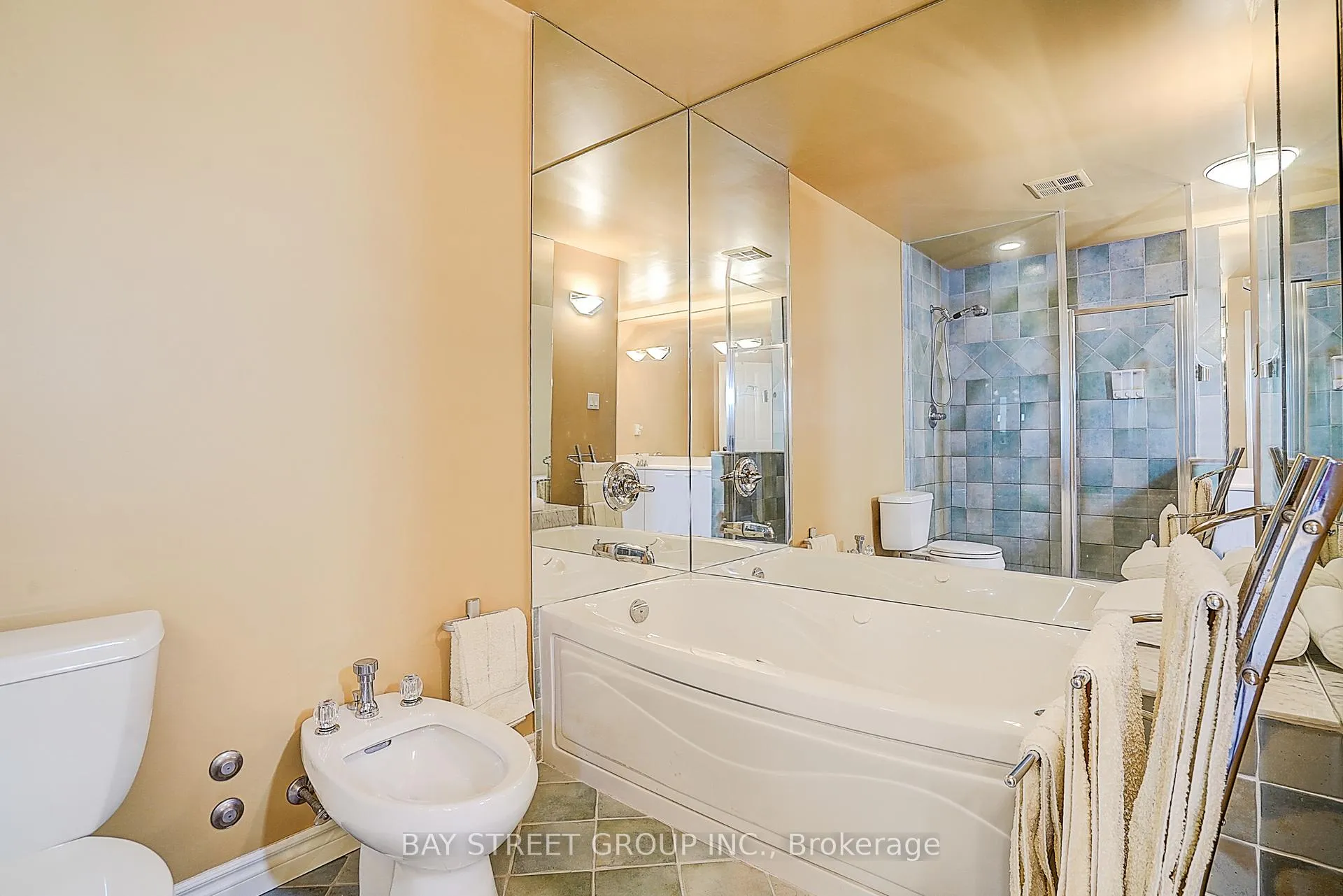Photo 31 of Unit Lph3, 130 Pond Drive, Markham, Commerce Valley — HOMEH