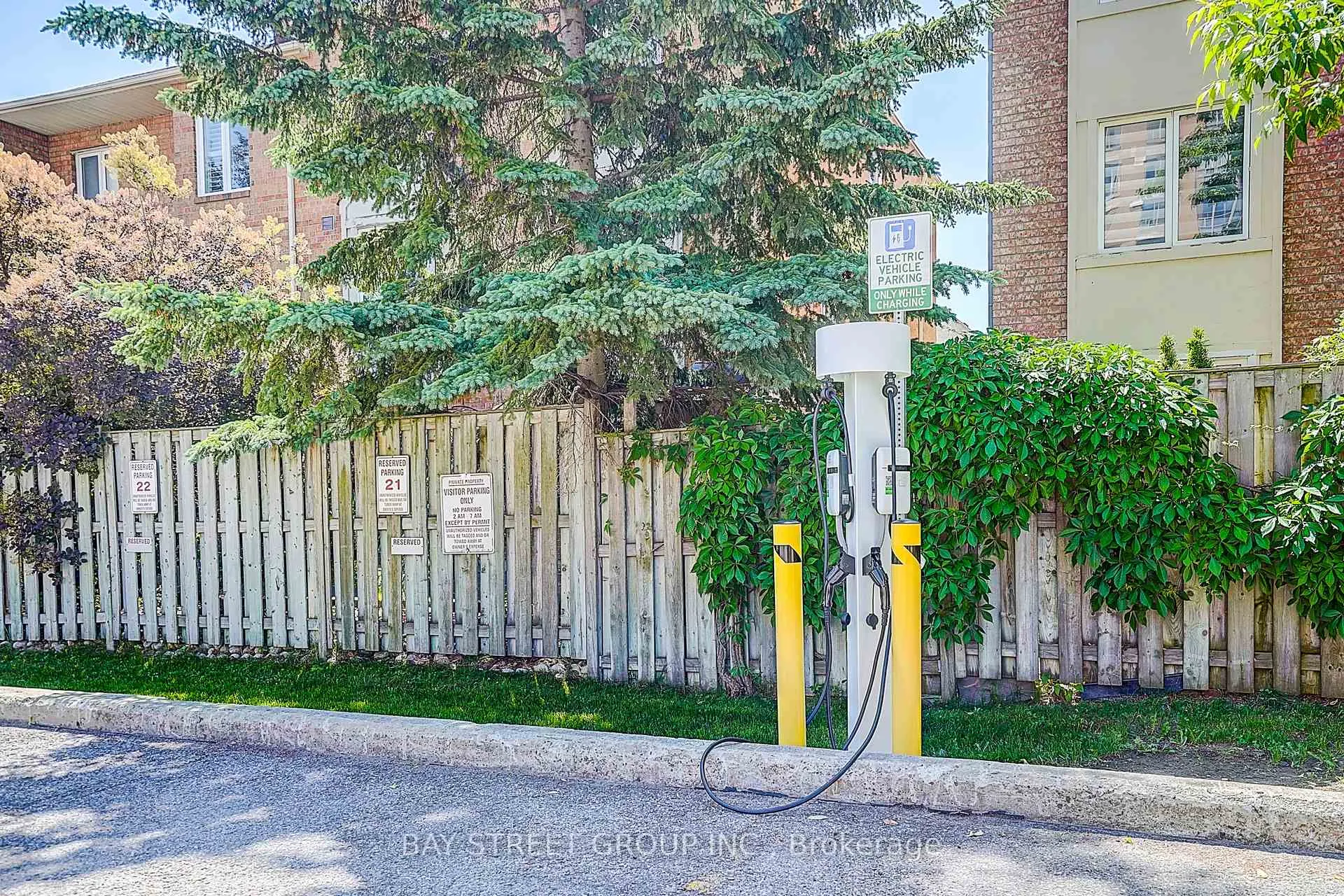 Photo 50 of Unit Lph3, 130 Pond Drive, Markham, Commerce Valley — HOMEH