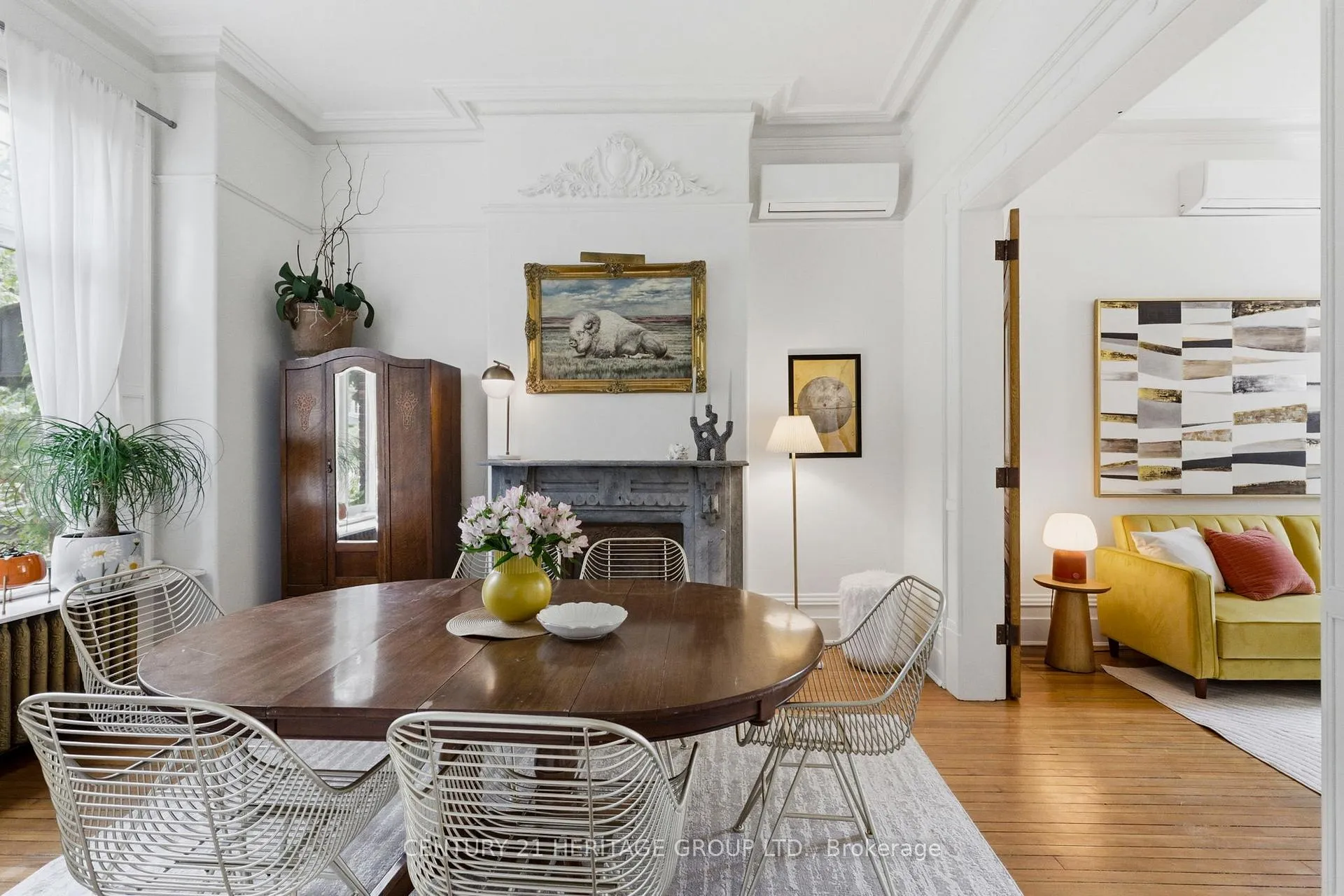 Photo 3 of 324 Delaware Avenue, Toronto, Dovercourt-Wallace Emerson-Junction — HOMEH