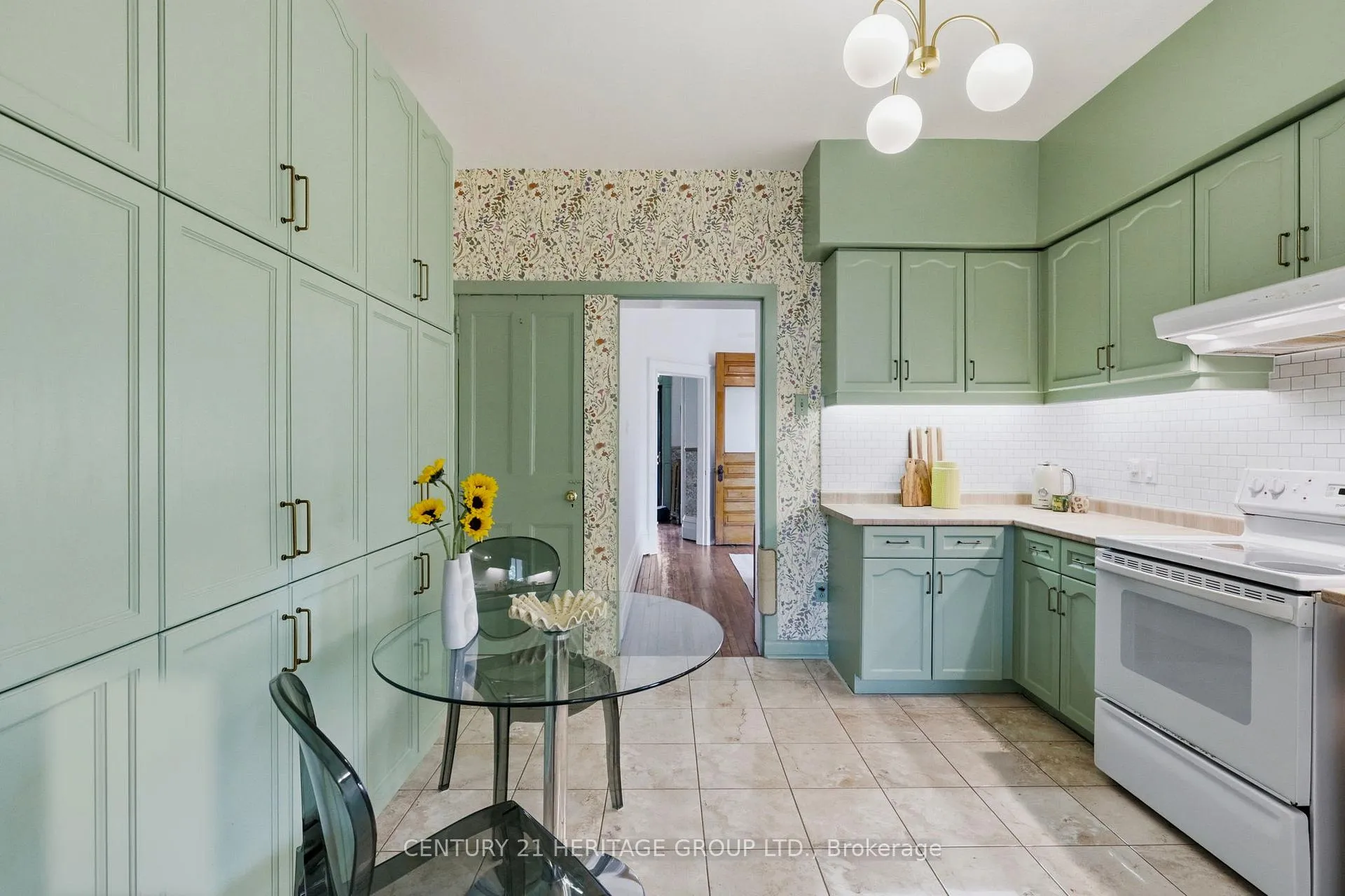 Photo 12 of 324 Delaware Avenue, Toronto, Dovercourt-Wallace Emerson-Junction — HOMEH