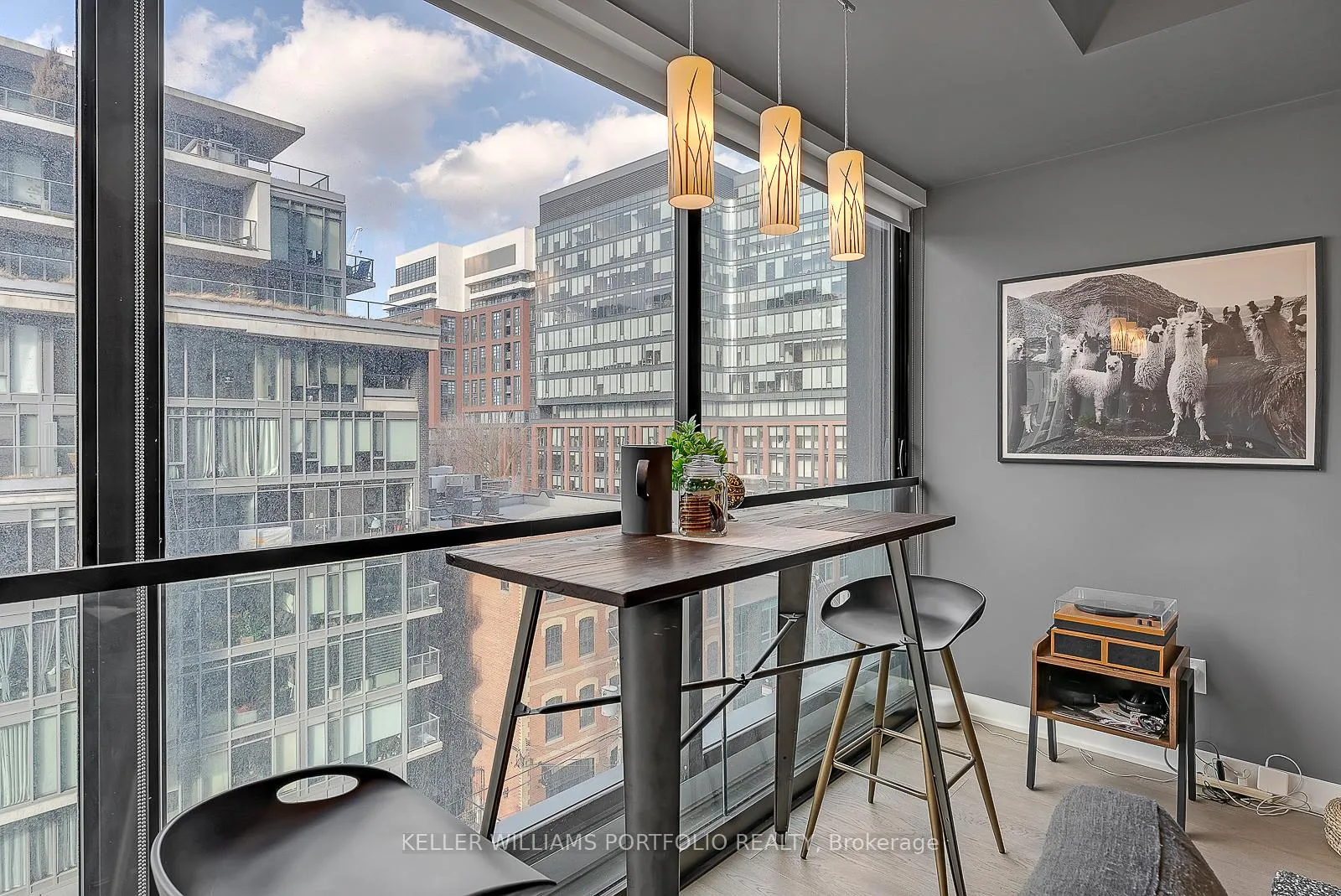 Photo 12 of Unit 622, 629 King Street W, Toronto, Waterfront Communities — HOMEH