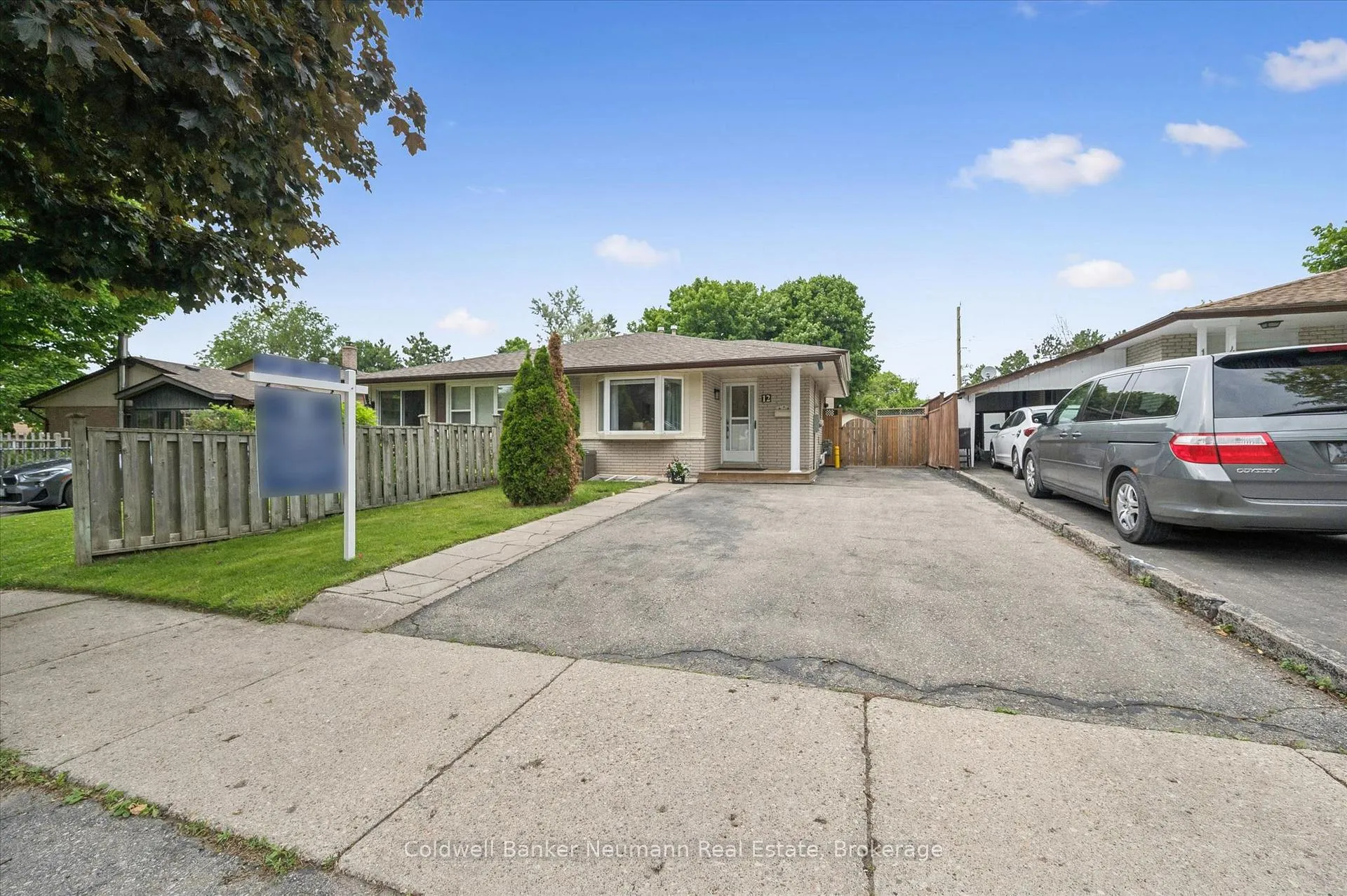 Photo 26 of 12 Shea Crescent, Kitchener, Laurentian Hills — HOMEH