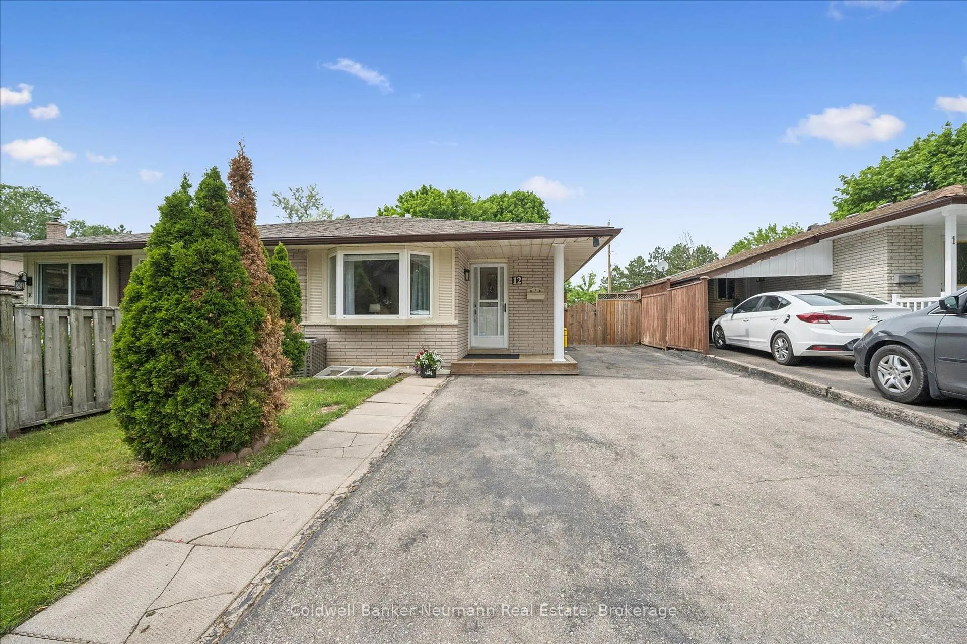 Photo 28 of 12 Shea Crescent, Kitchener, Laurentian Hills — HOMEH