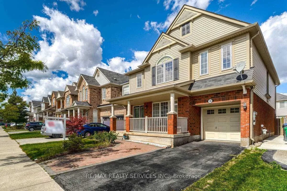 Photo 2 of 16 Ollie Avenue, Brampton, Credit Valley — HOMEH