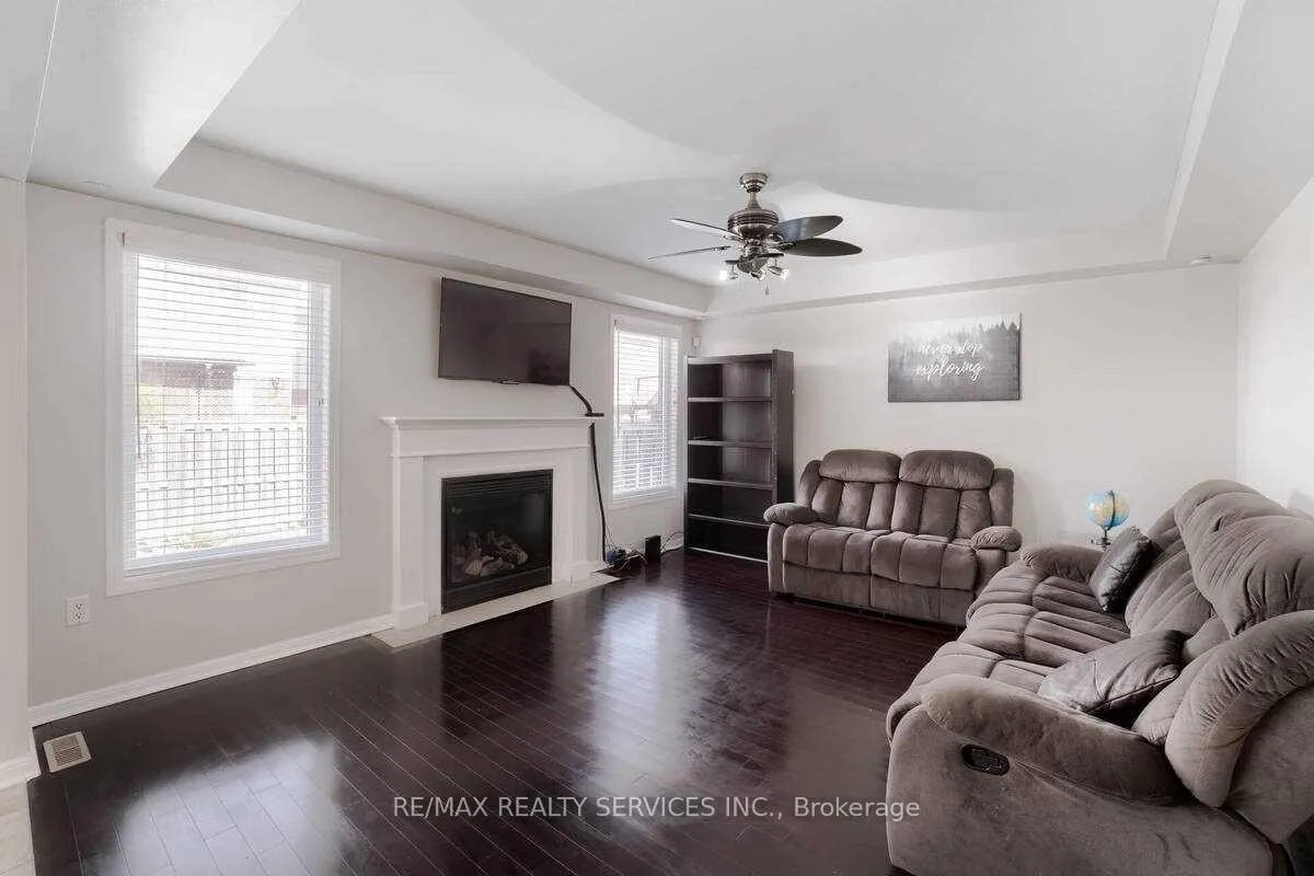 Photo 9 of 16 Ollie Avenue, Brampton, Credit Valley — HOMEH