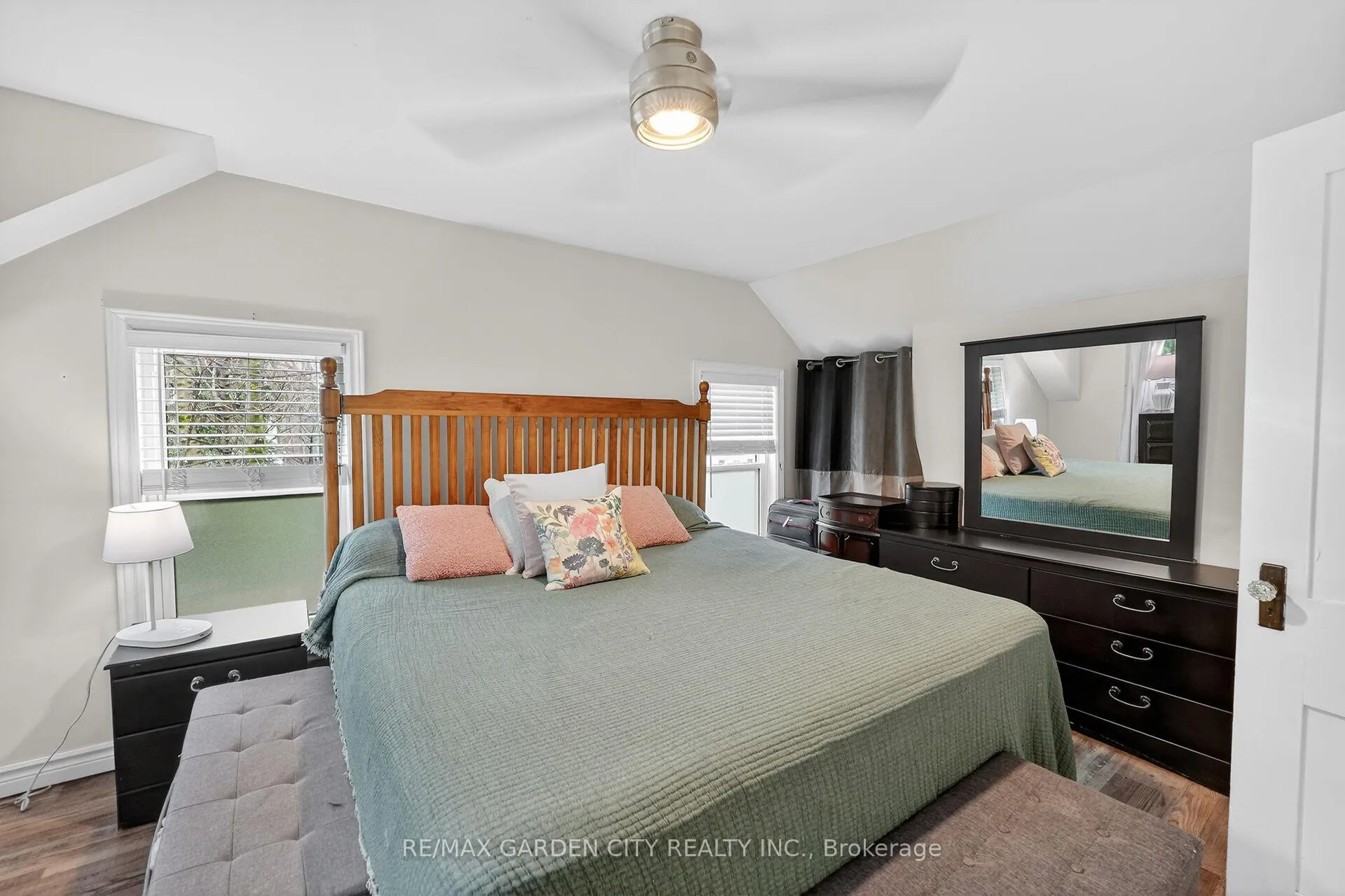 Photo 20 of 3555 Campden Road, Lincoln, Escarpment — HOMEH