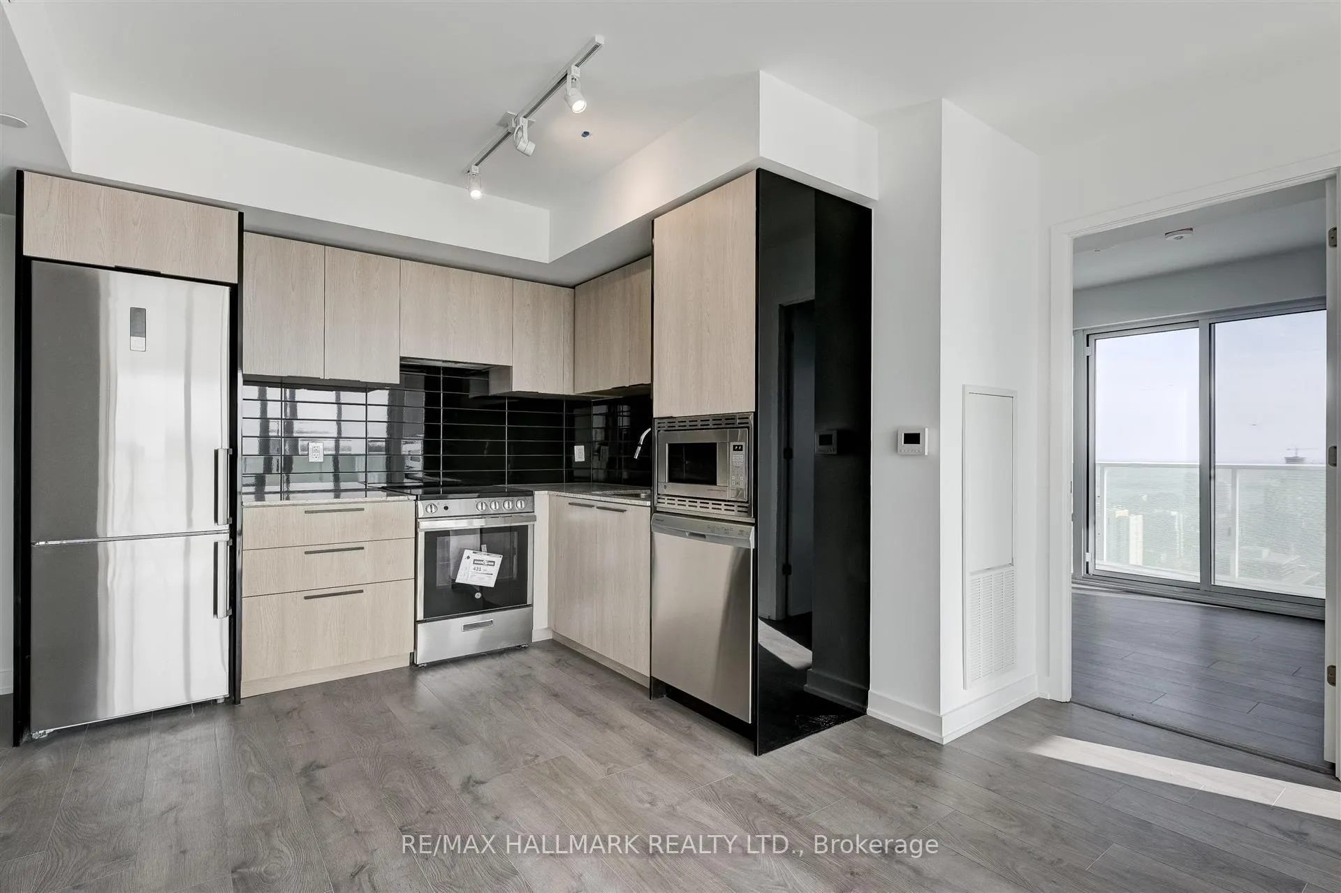 Photo 6 of Unit 5212, 501 Yonge Street, Toronto, Bay Street Corridor — HOMEH