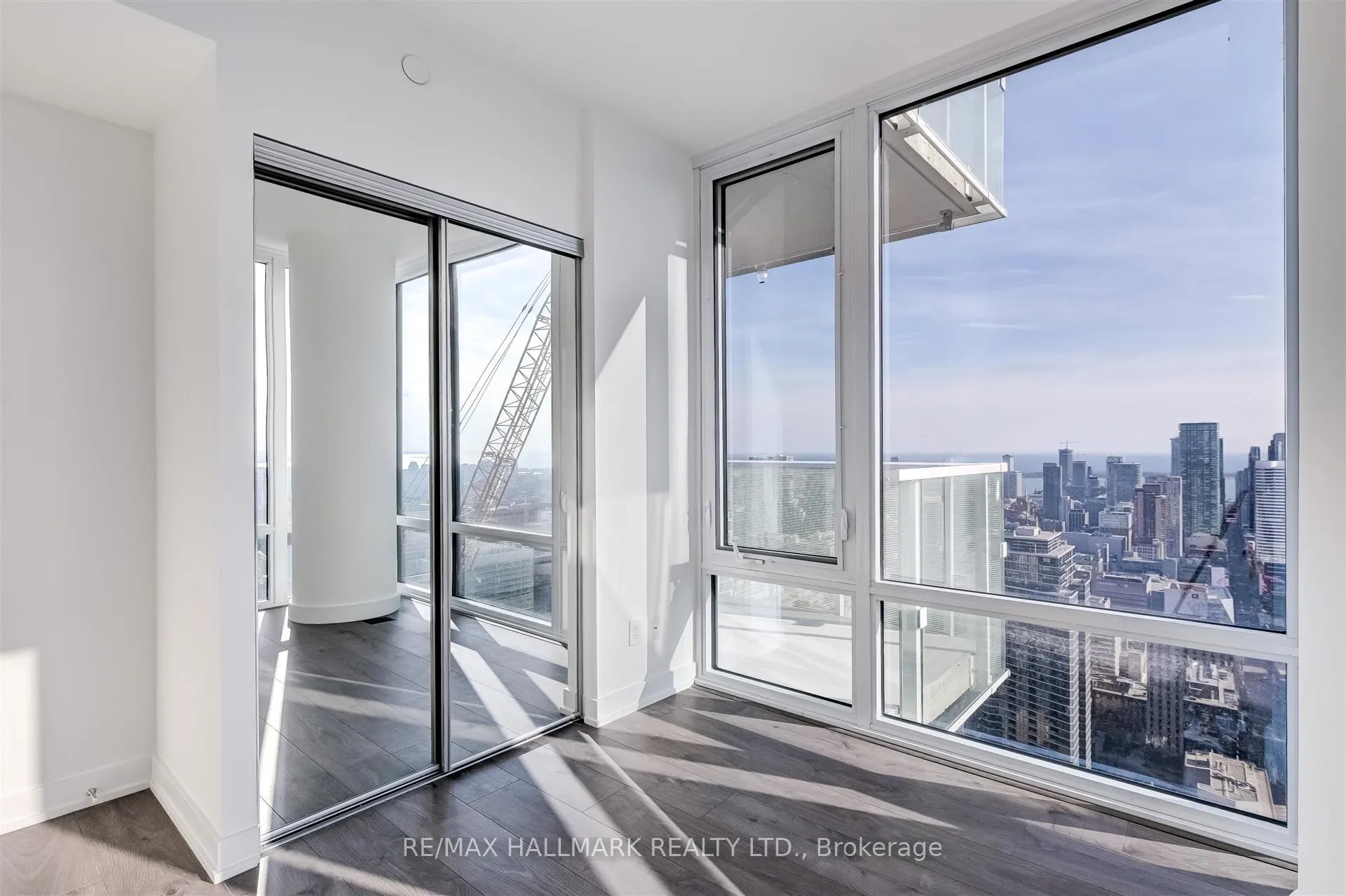 Photo 17 of Unit 5212, 501 Yonge Street, Toronto, Bay Street Corridor — HOMEH