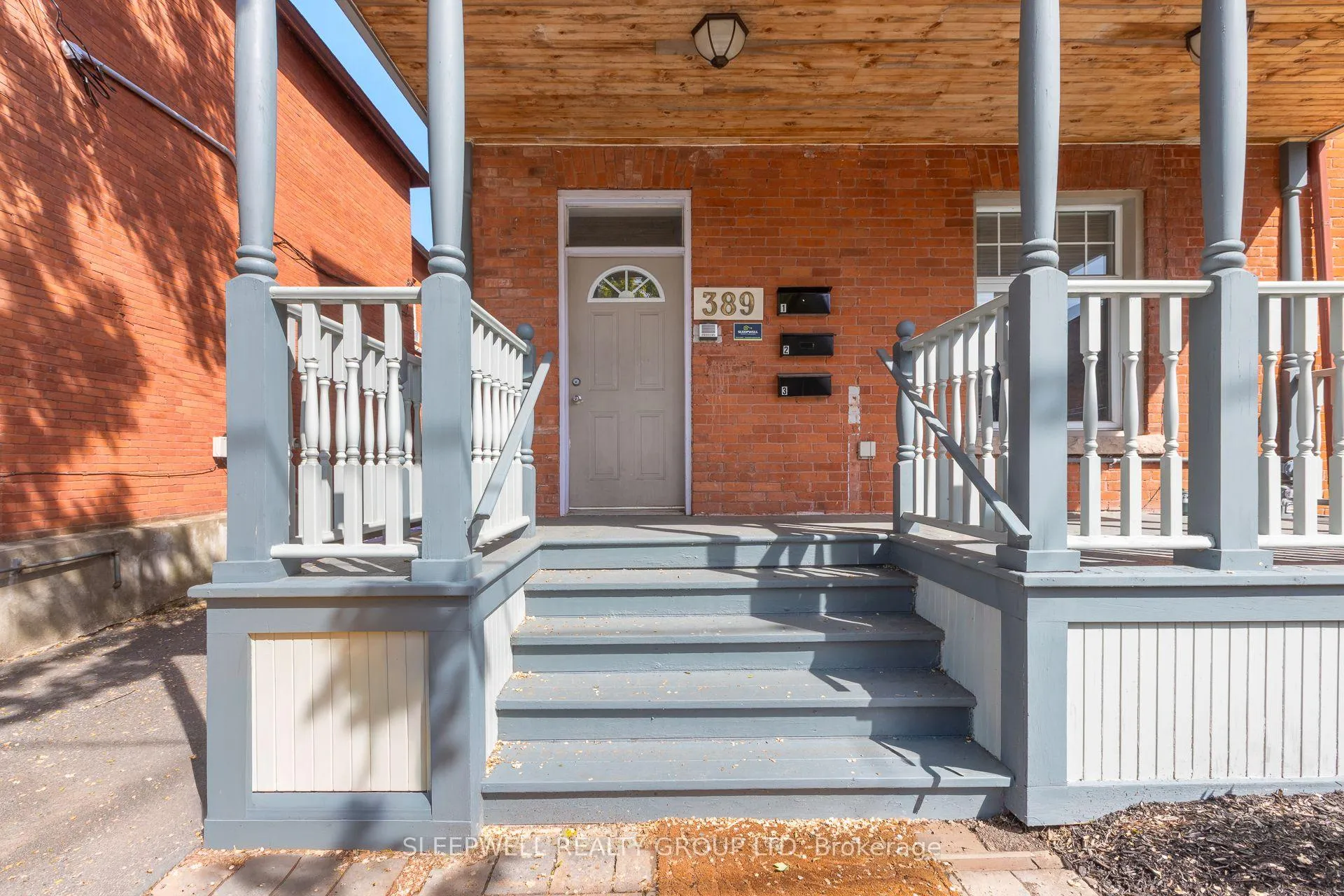 Photo 2 of 389 Daly Avenue, Ottawa, Sandy Hill — HOMEH