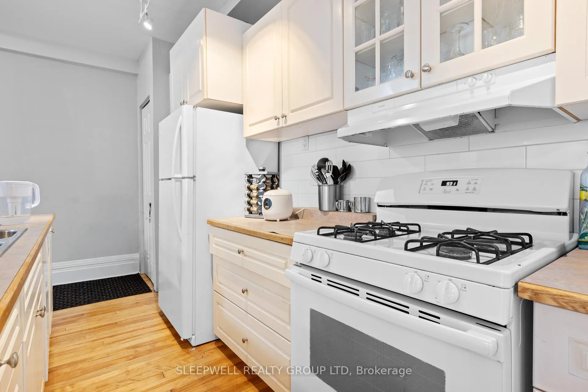 Photo 7 of 389 Daly Avenue, Ottawa, Sandy Hill — HOMEH