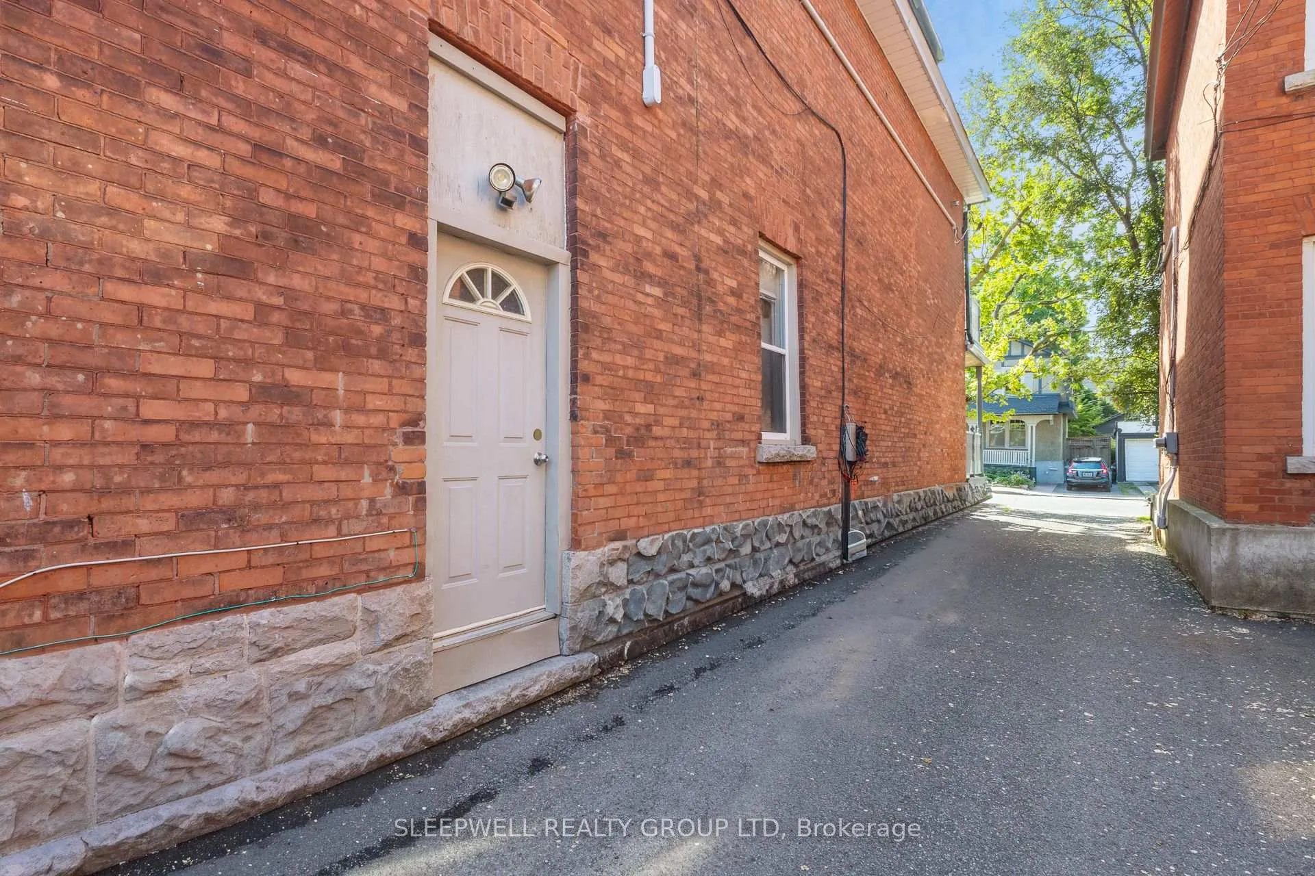 Photo 33 of 389 Daly Avenue, Ottawa, Sandy Hill — HOMEH