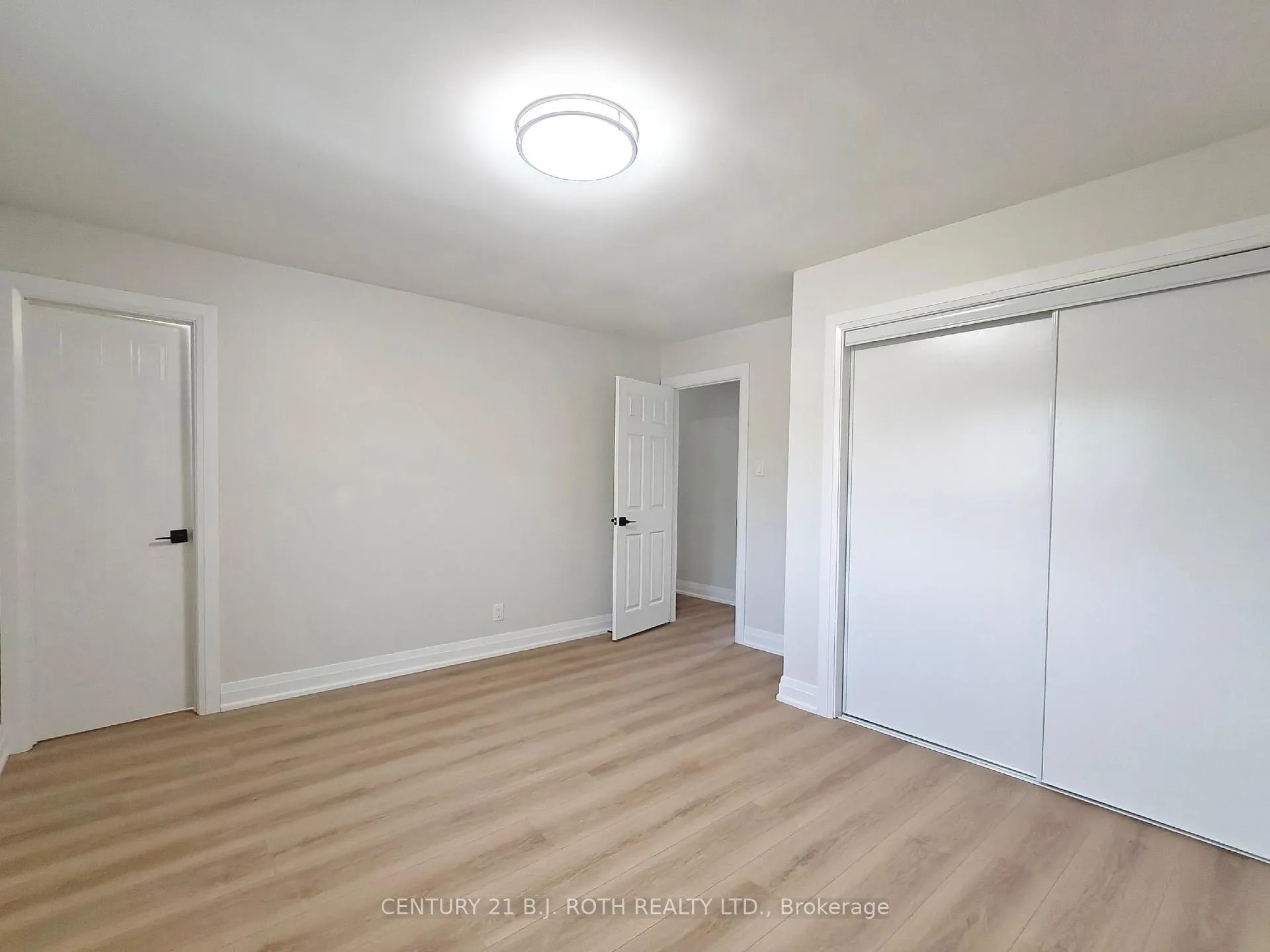 Photo 7 of 698 Burton Drive, Innisfil, Alcona — HOMEH