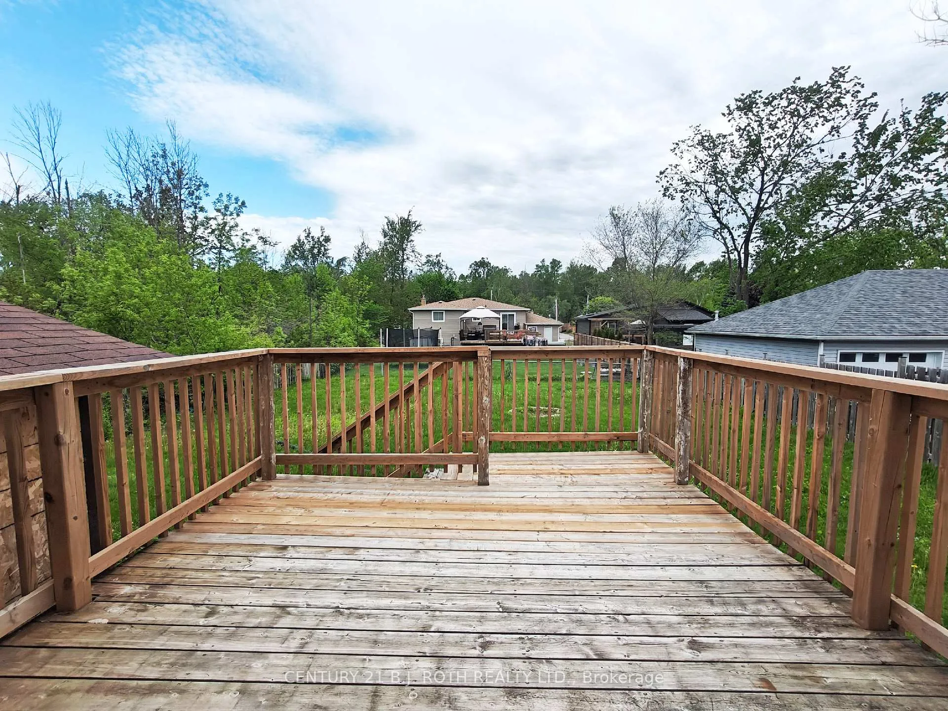 Photo 15 of 698 Burton Drive, Innisfil, Alcona — HOMEH