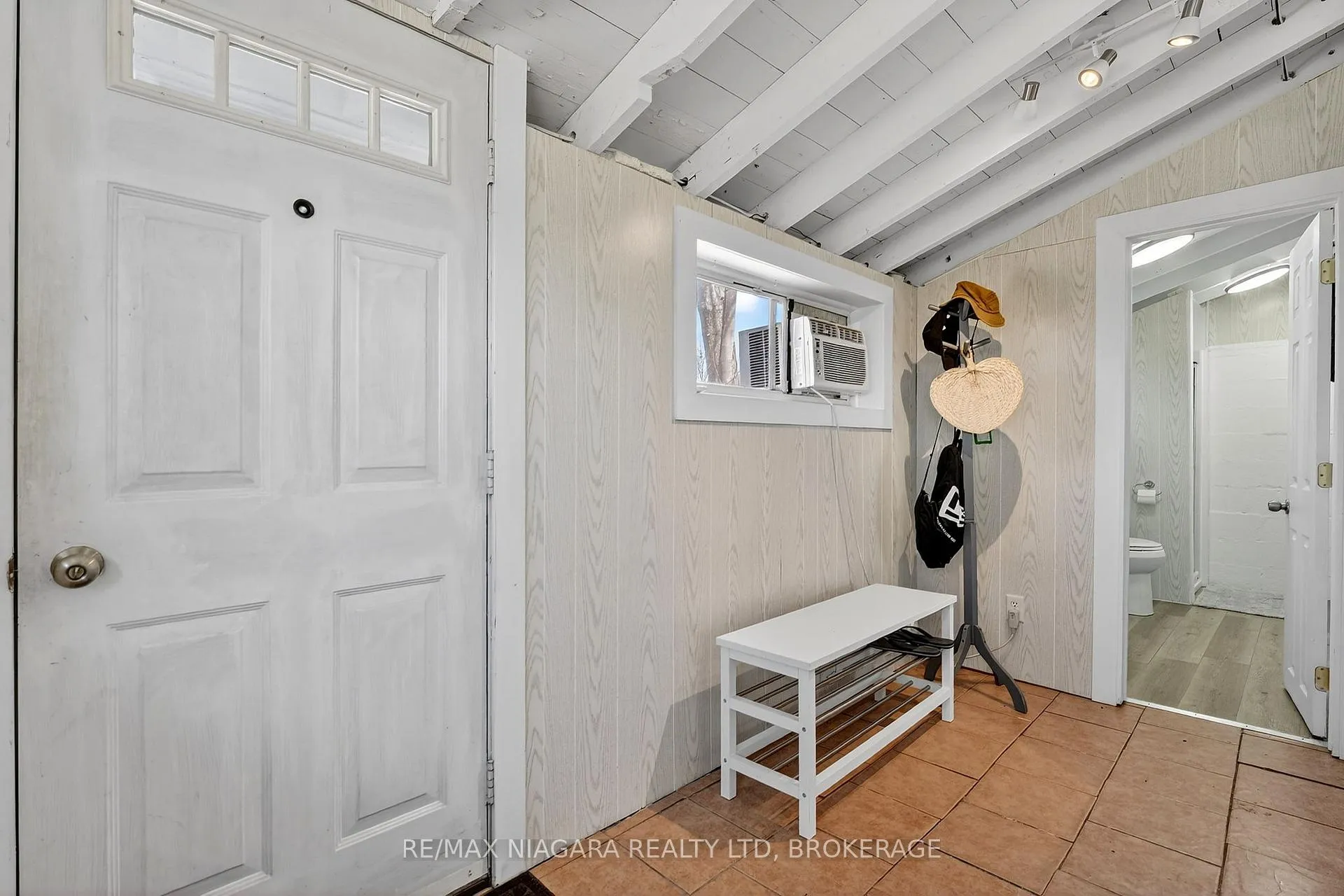Photo 6 of 239 Pleasant Beach Road, Port Colborne, Sherkston — HOMEH