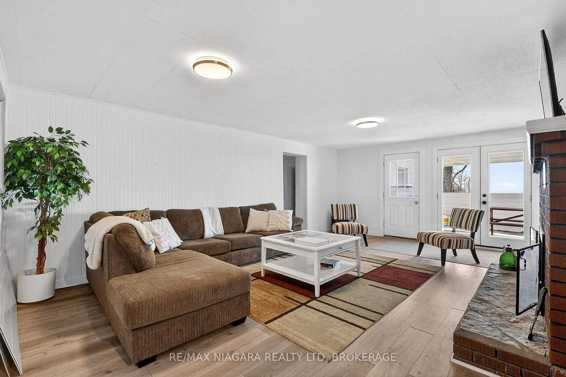 Photo 14 of 239 Pleasant Beach Road, Port Colborne, Sherkston — HOMEH