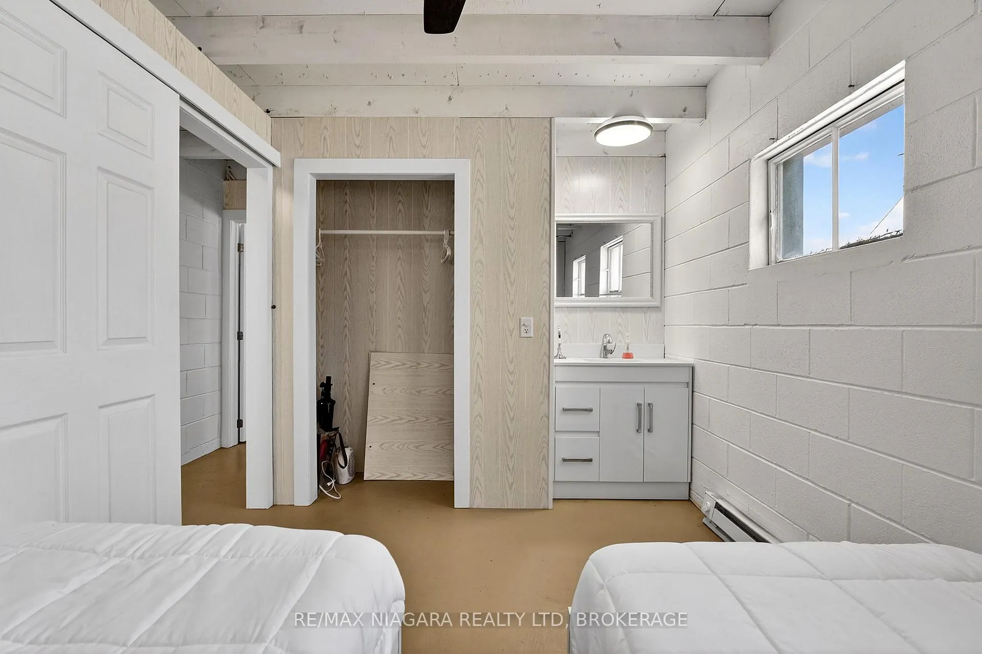 Photo 24 of 239 Pleasant Beach Road, Port Colborne, Sherkston — HOMEH