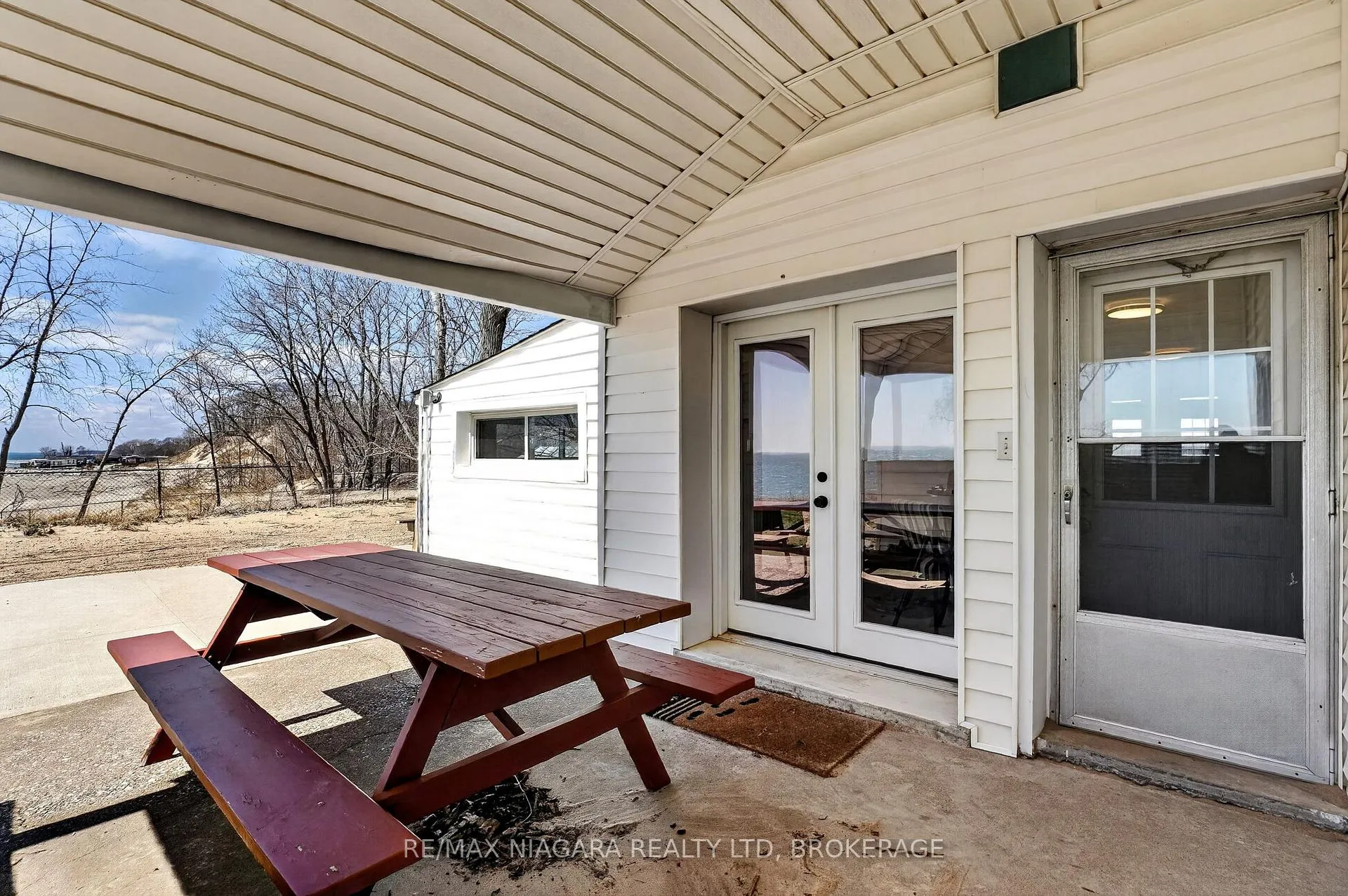 Photo 26 of 239 Pleasant Beach Road, Port Colborne, Sherkston — HOMEH